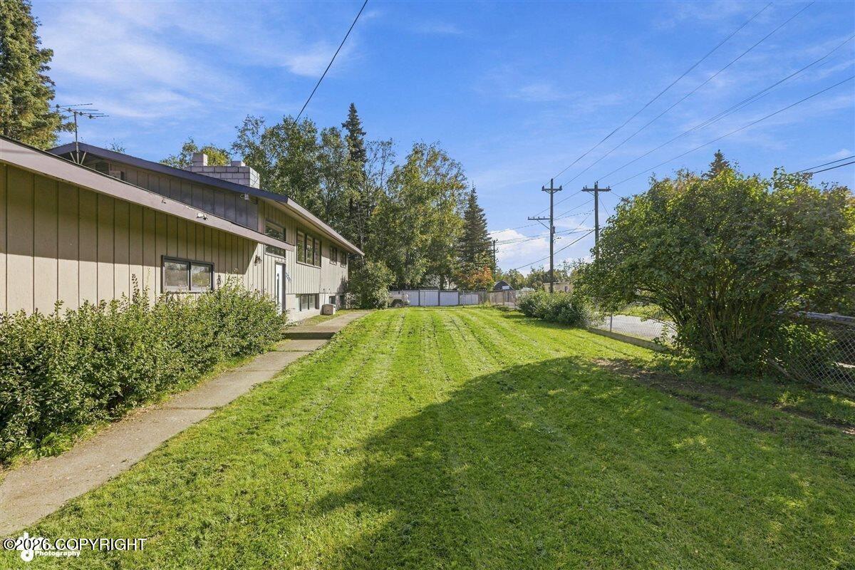 2307 W 32nd Avenue Property Photo 45