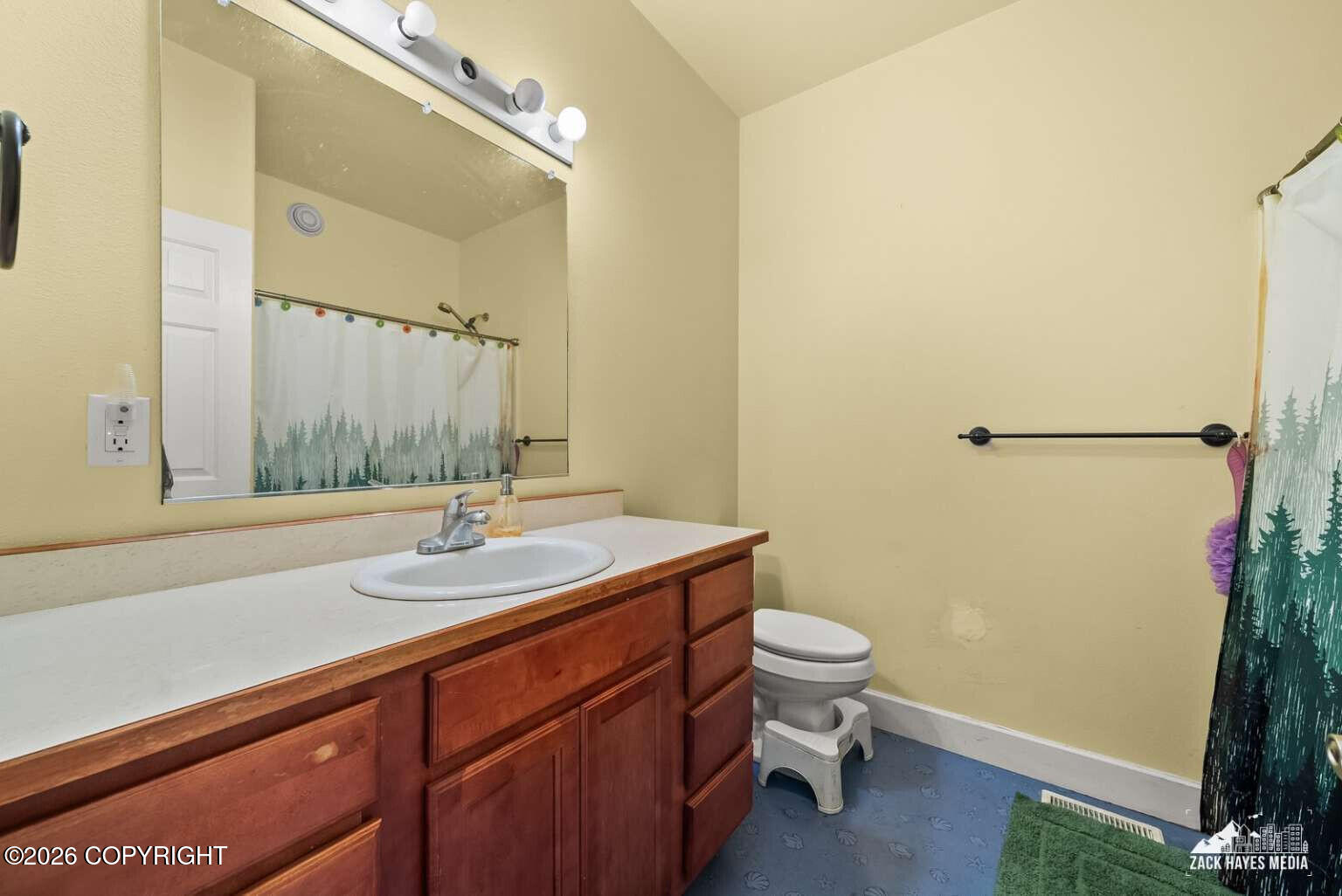 1204 S Vermillon Drive Property Photo 23
