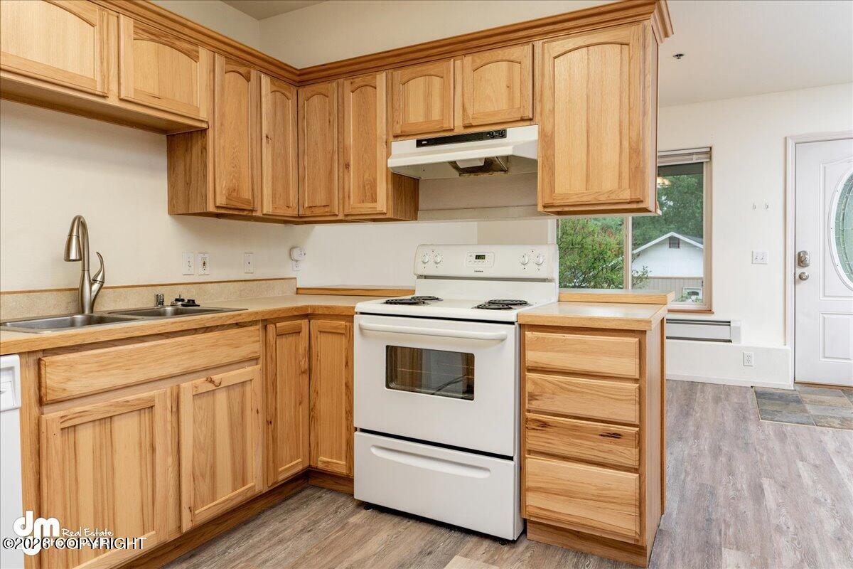 634 E 73rd Avenue #d Property Photo 3