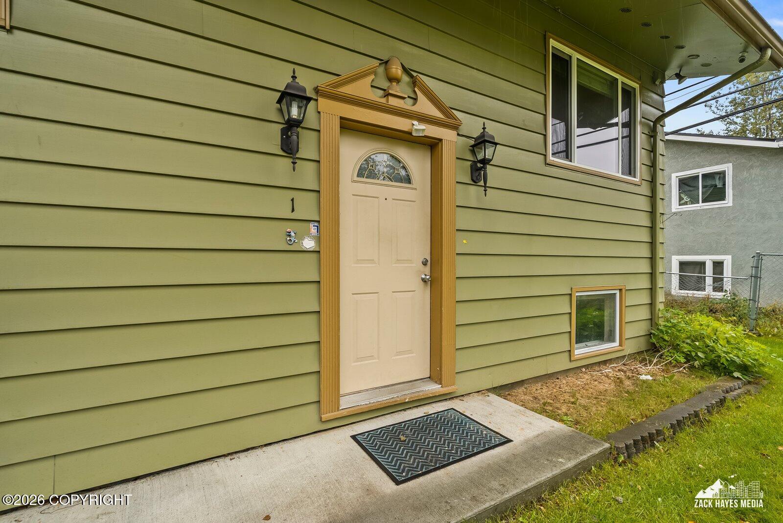 268 Grand Larry Street Property Photo 2