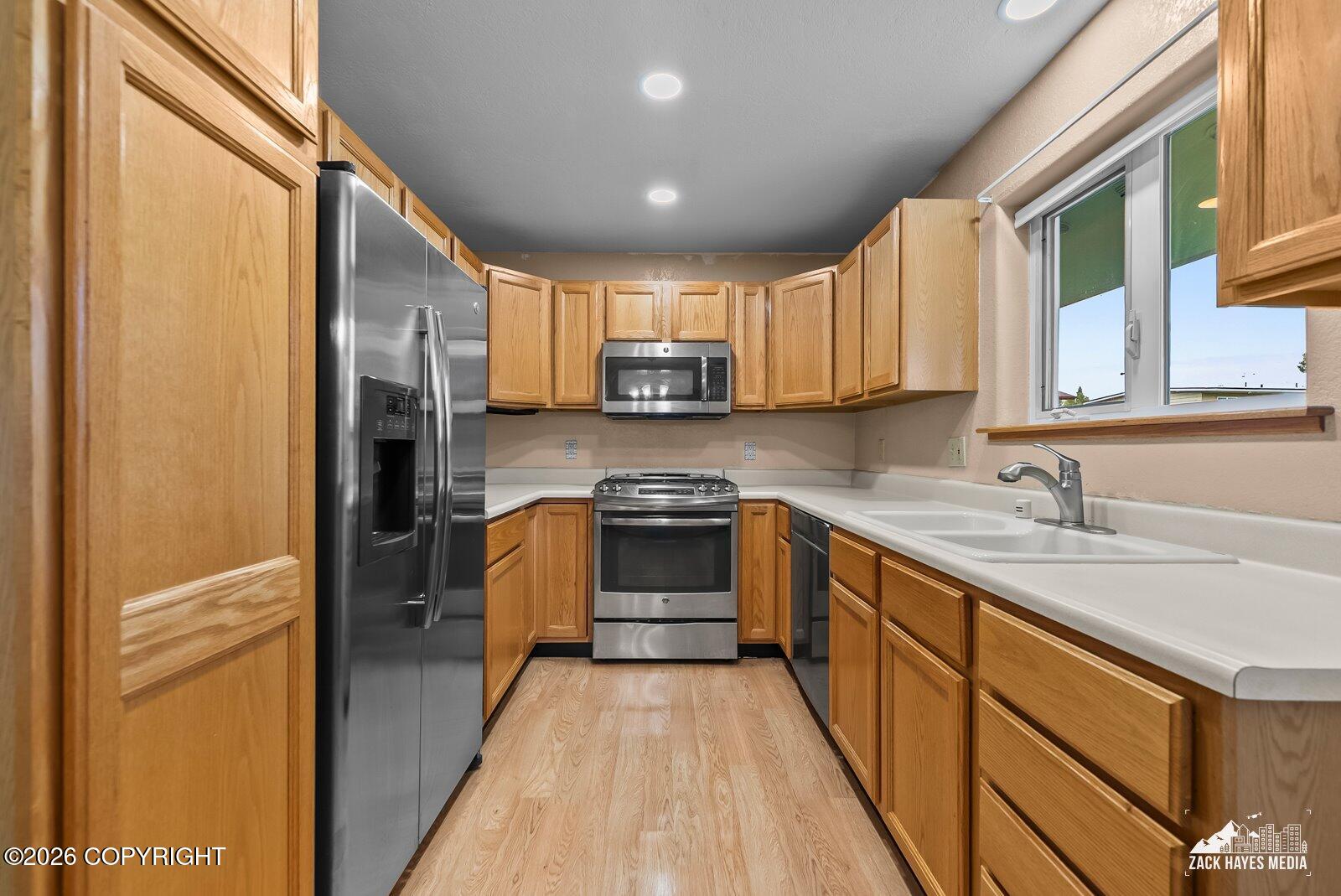 268 Grand Larry Street Property Photo 8