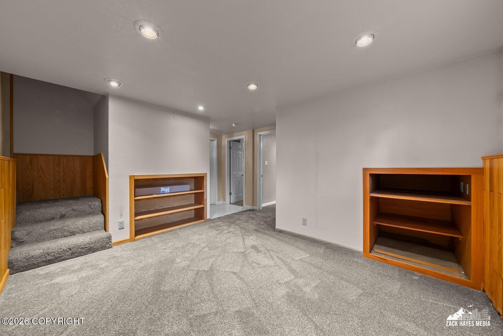 268 Grand Larry Street Property Photo 29