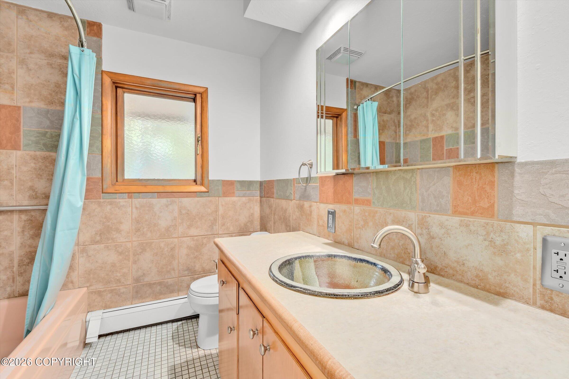 3740 Winterset Drive Property Photo 10