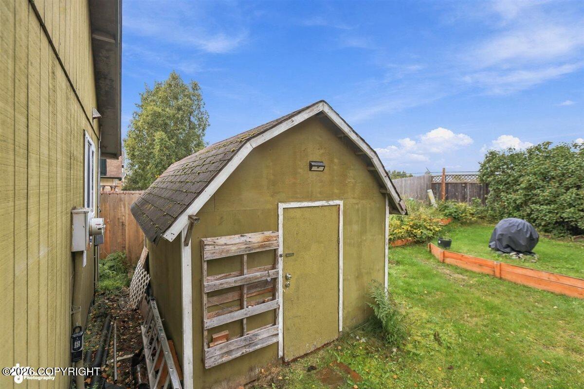 1631 Cedrus Court Property Photo 28