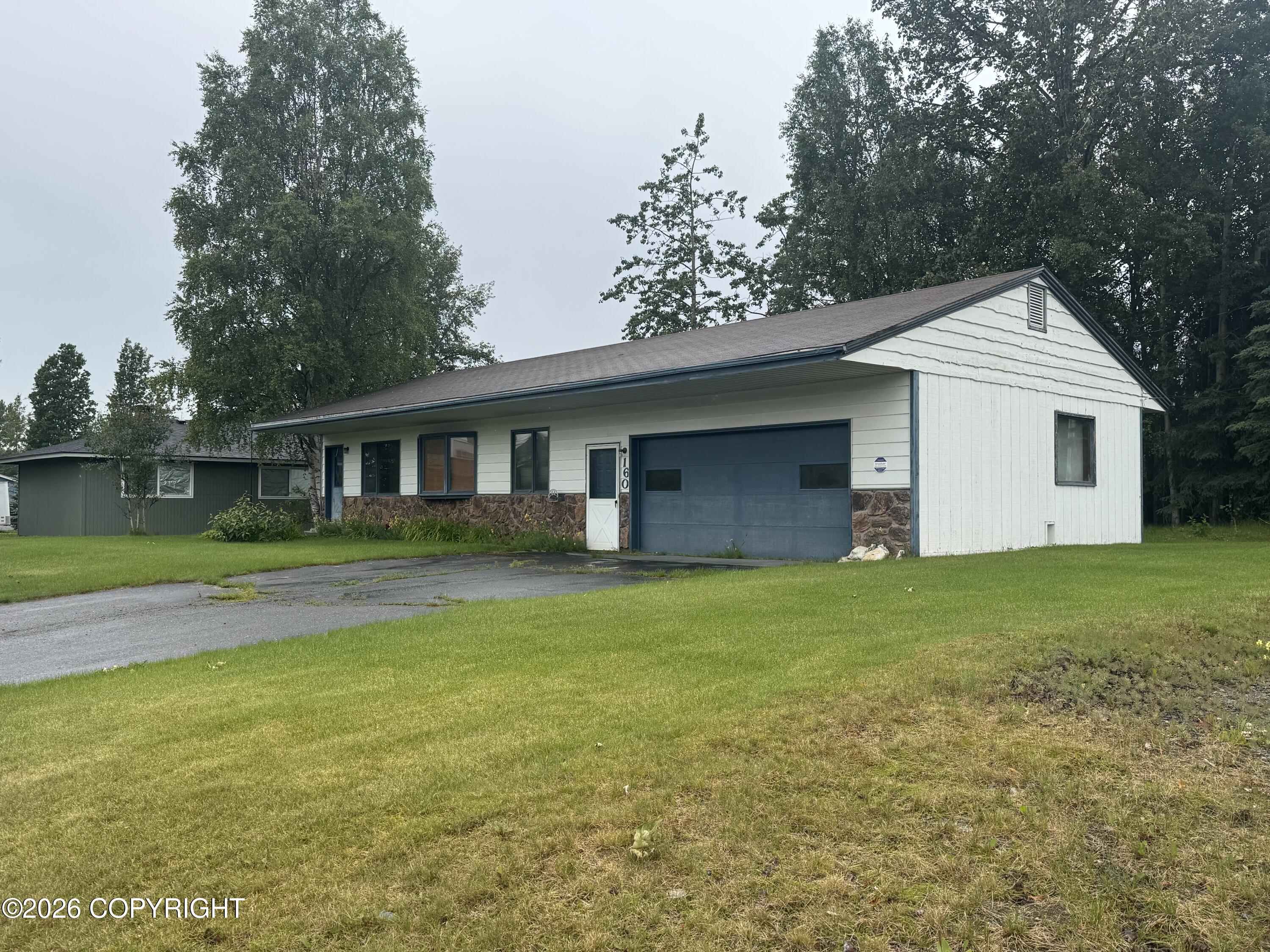 160 W Marydale Avenue Property Photo 1