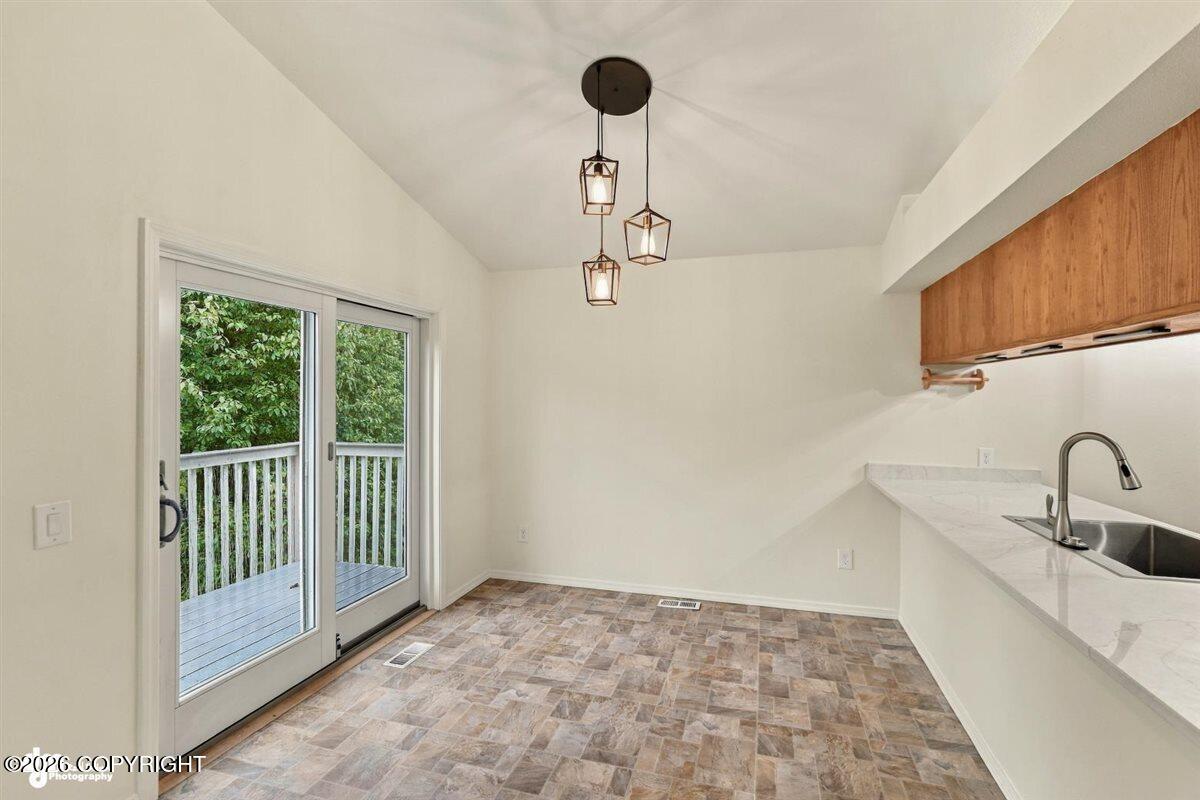 5816 Image Circle Property Photo 11