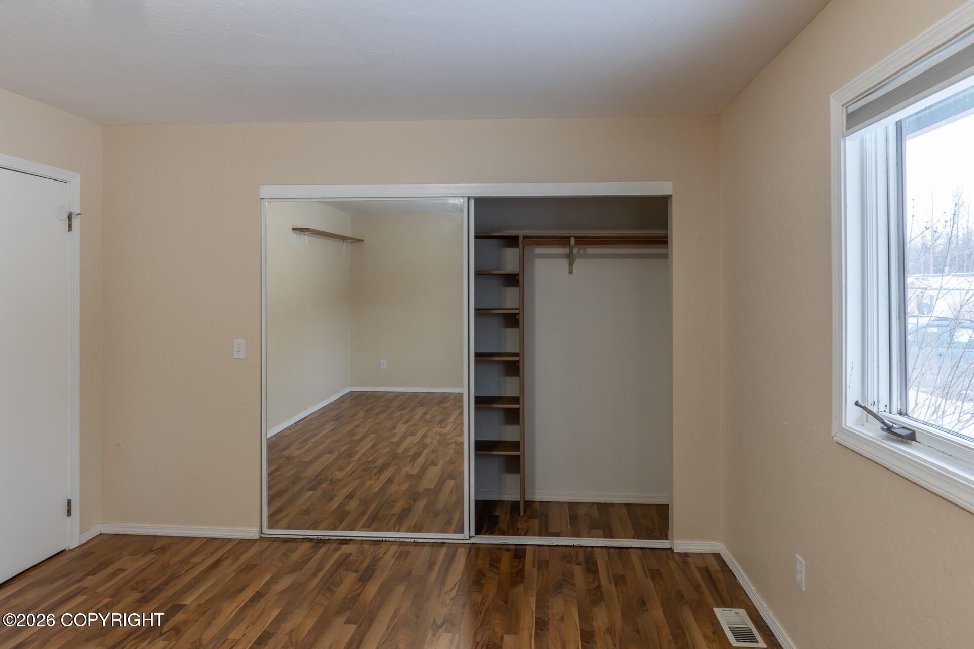 845 W Josh Drive Property Photo 11