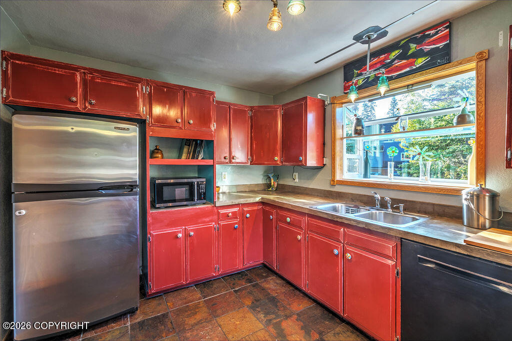 6251 West Tree Drive Property Photo 3
