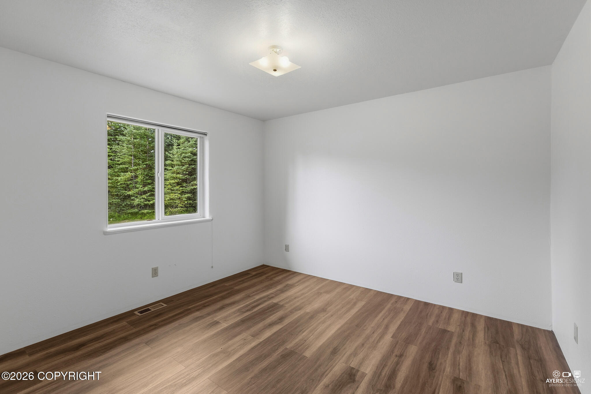 48210 Birdsong Court Property Photo 16