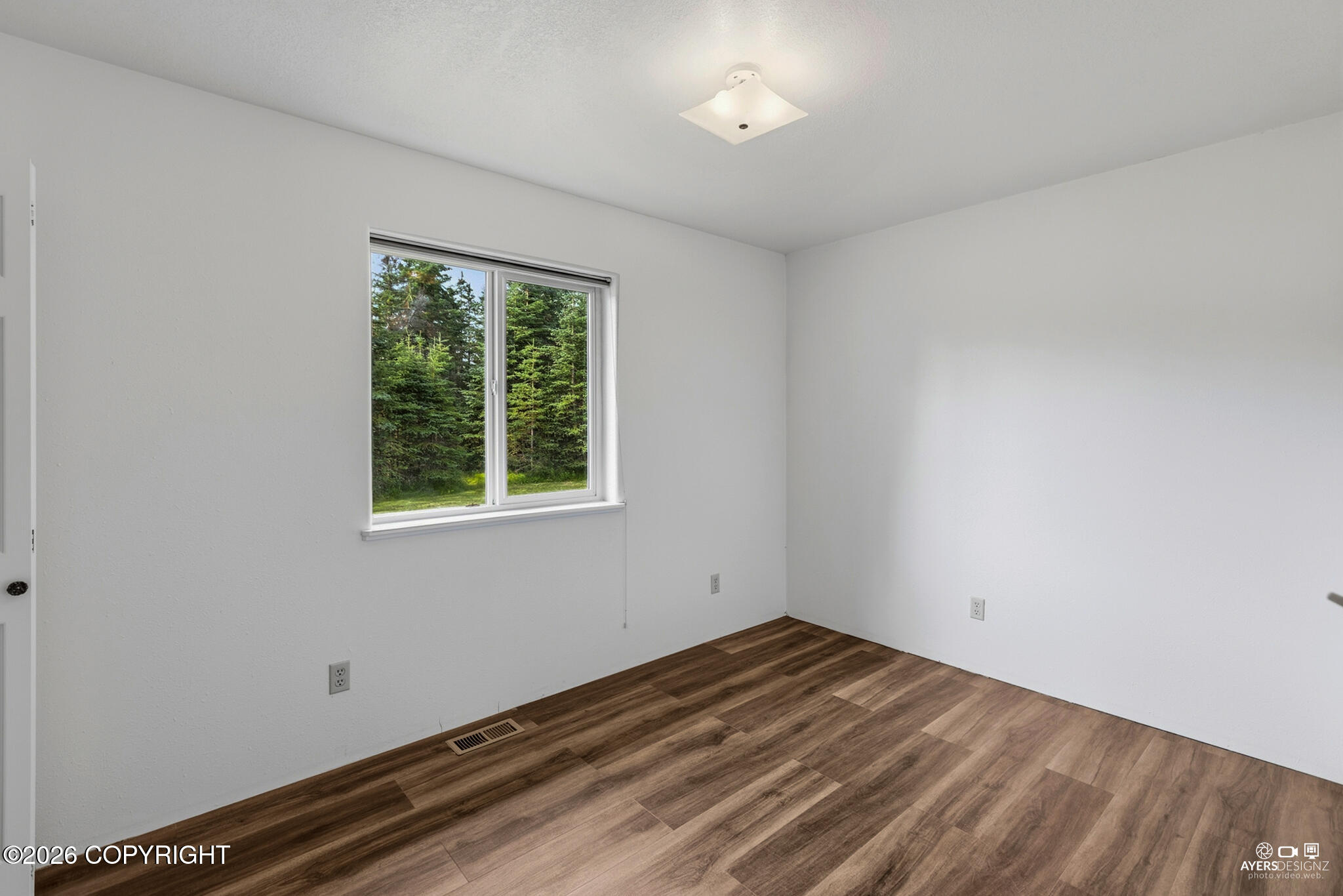 48210 Birdsong Court Property Photo 17