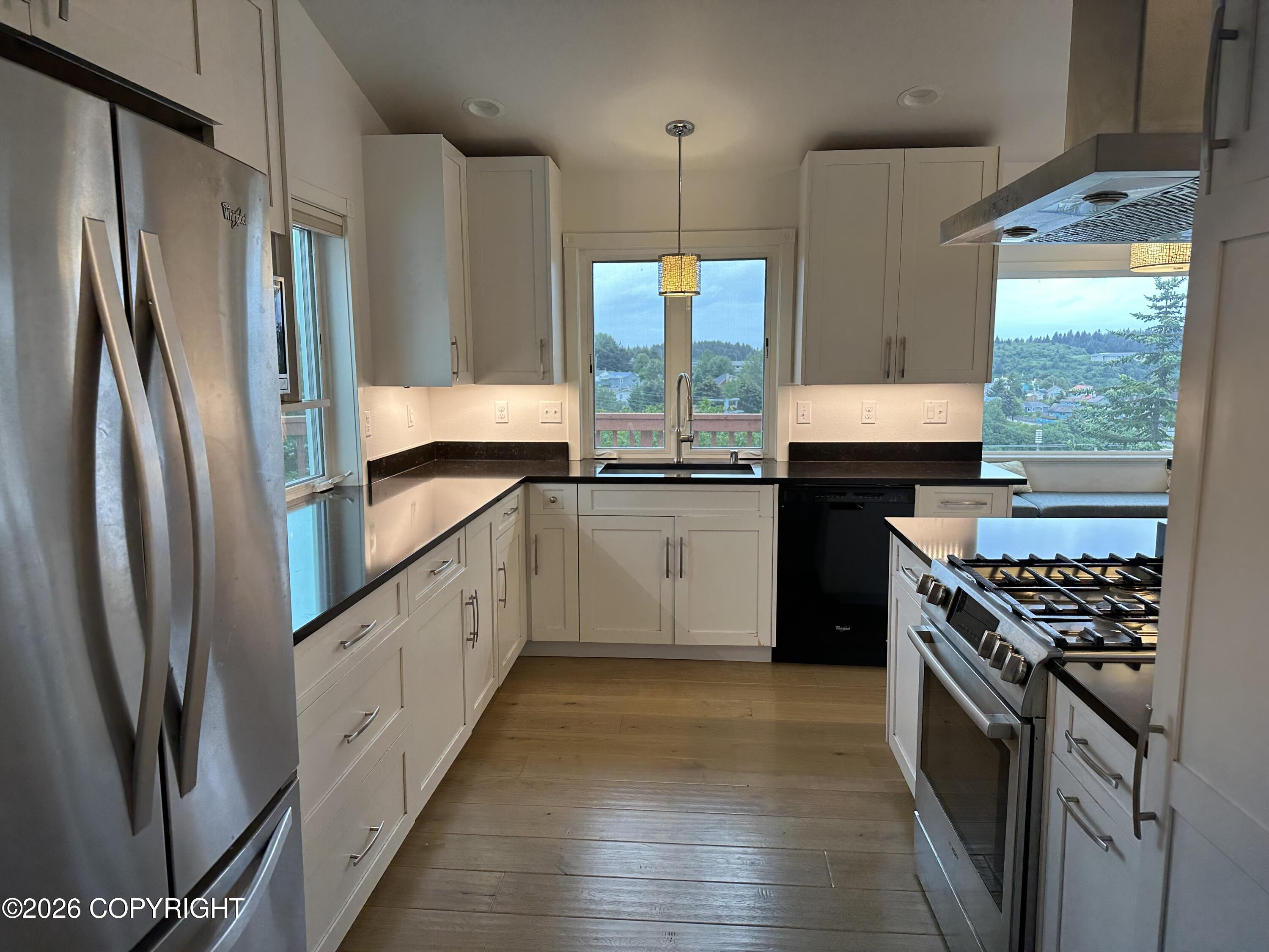 403 Lightfoot Street Property Photo 2