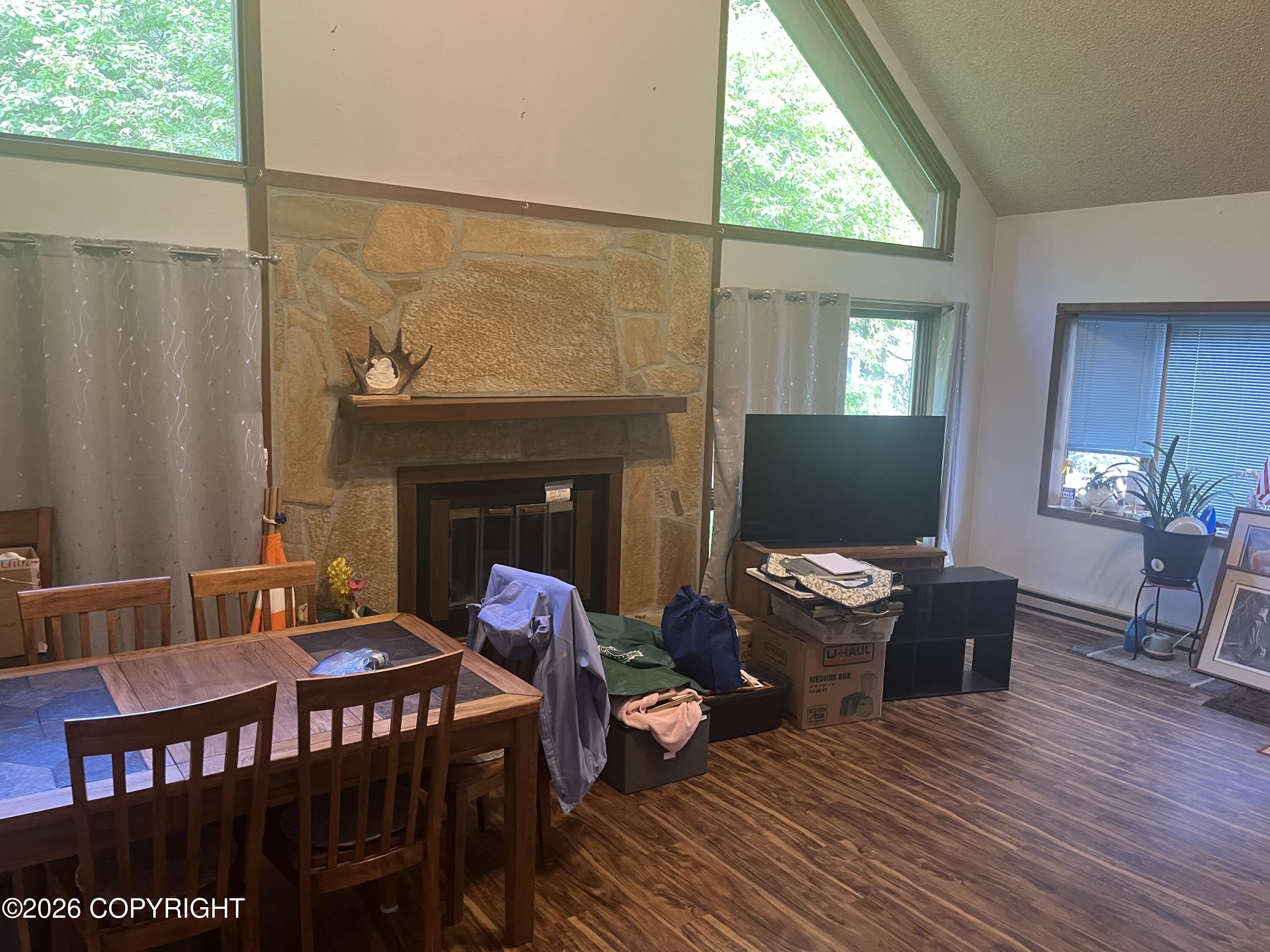 216 Bluefield Property Photo 3