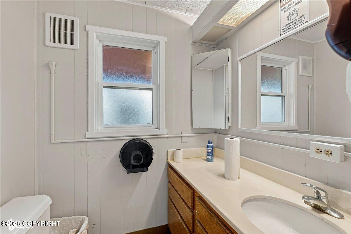 8361 Petersburg Street Property Photo 17