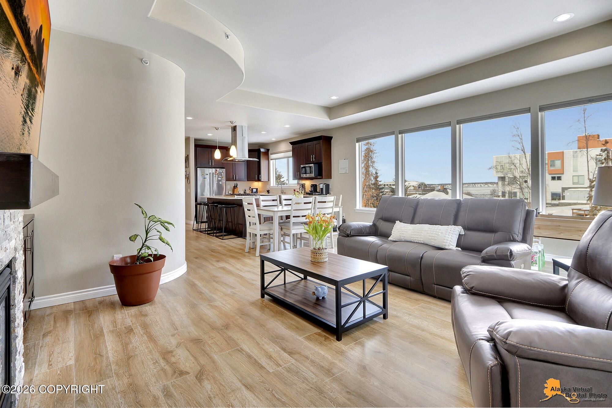 605 Pacific Place Property Photo 11