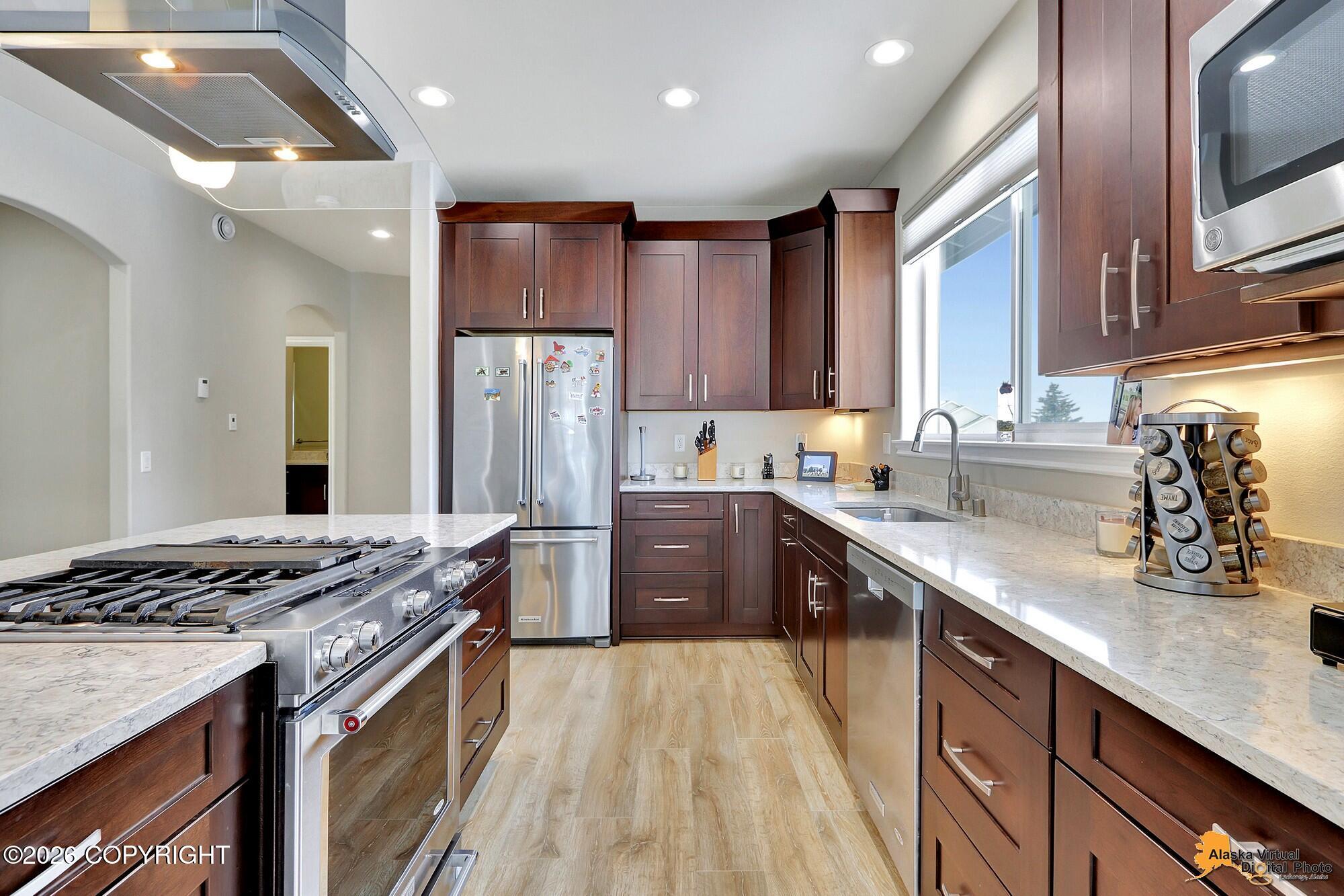 605 Pacific Place Property Photo 22