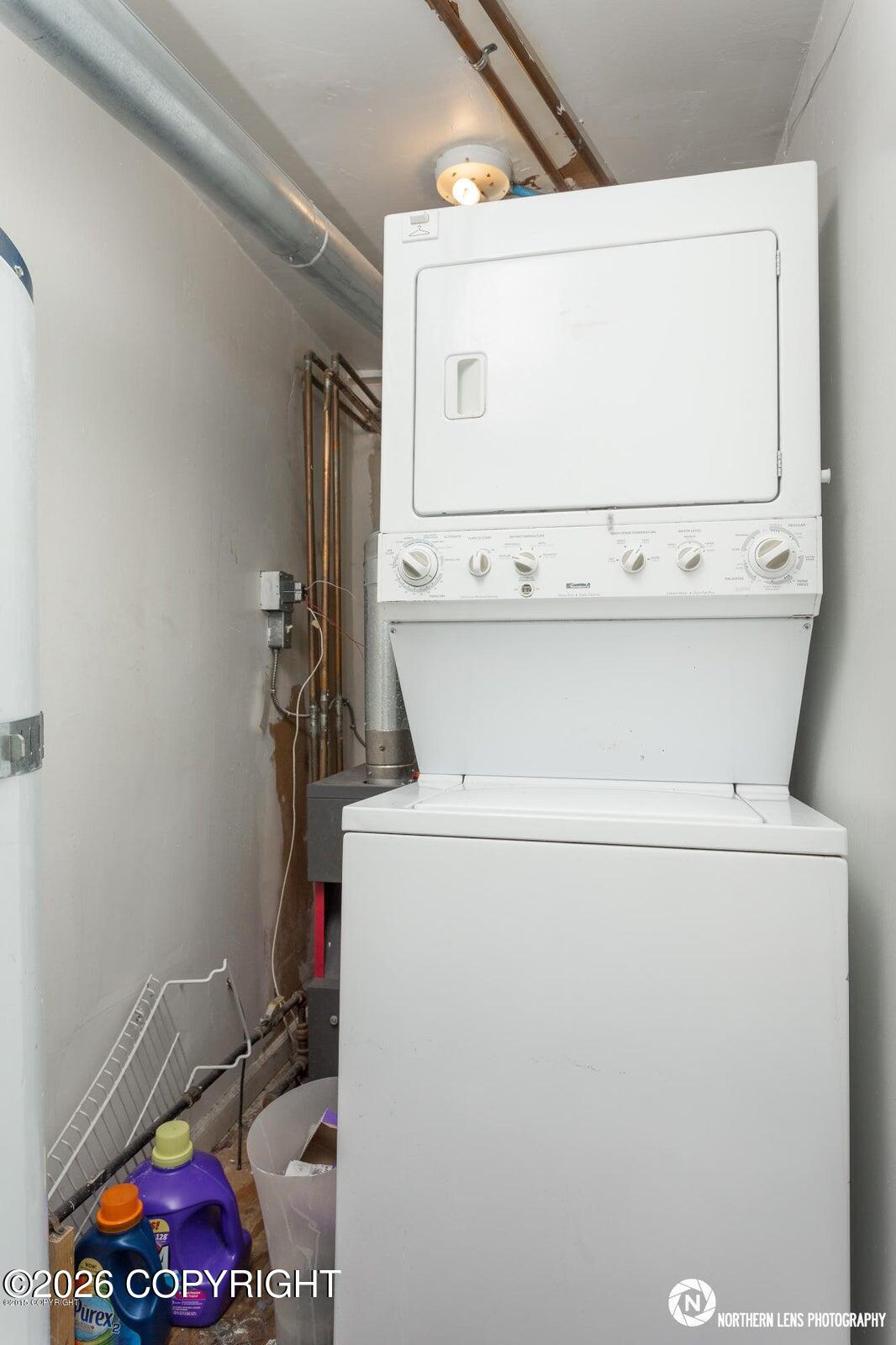 6741 E 11th Avenue Property Photo 12