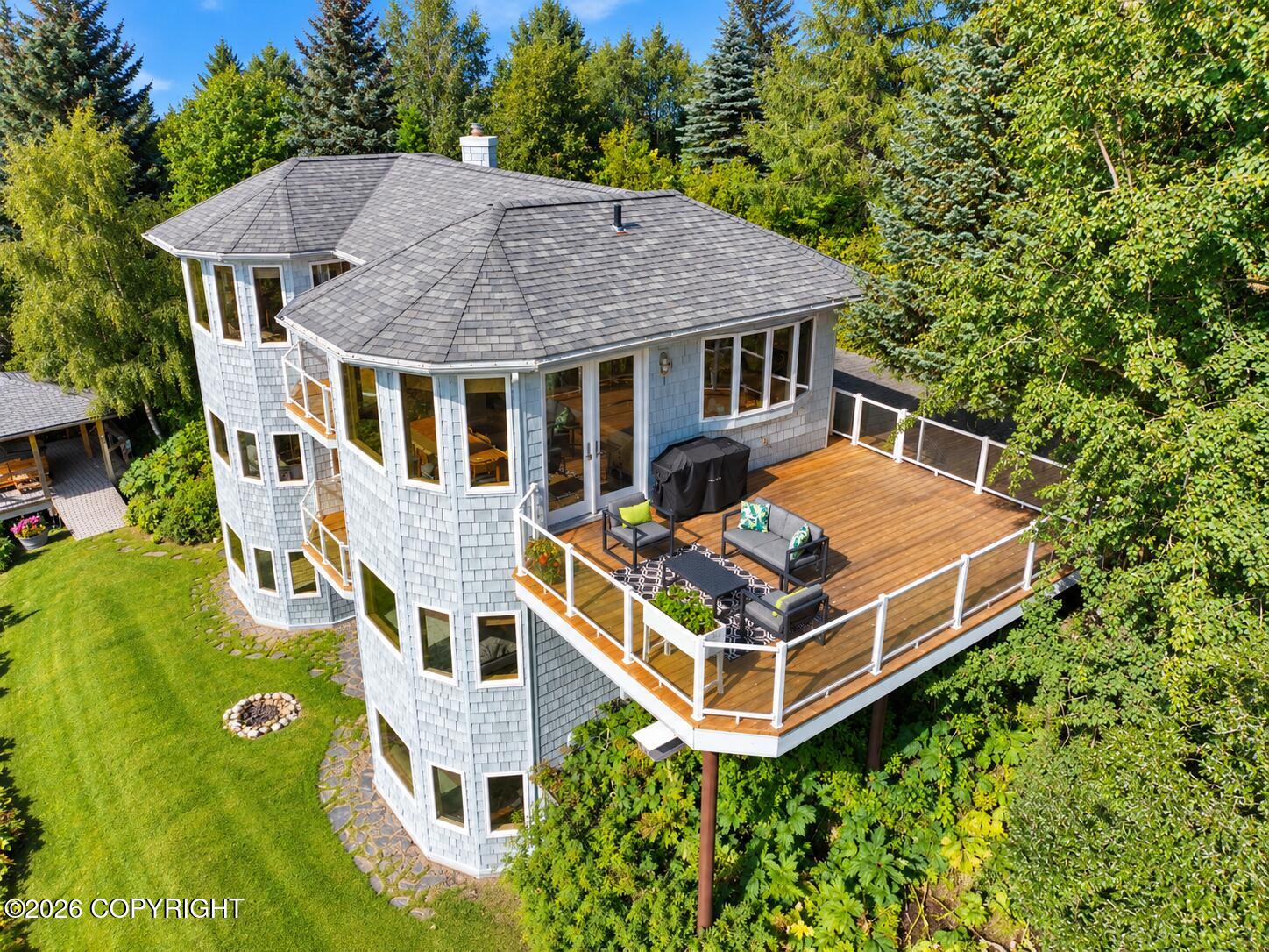 1551 Skyline Drive Property Photo 3