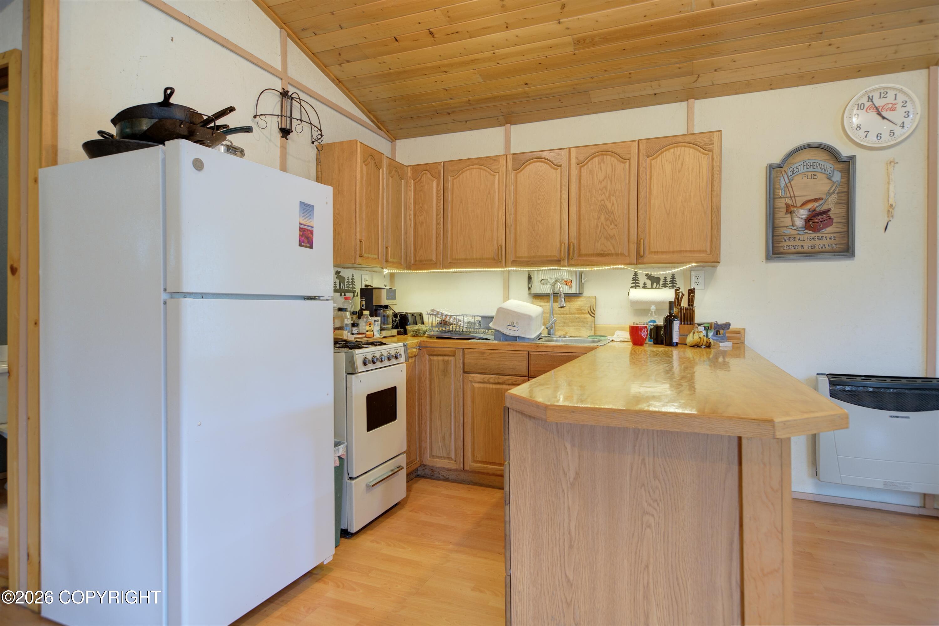 50633 Hong Kong Bend Rem Nw Property Photo 11
