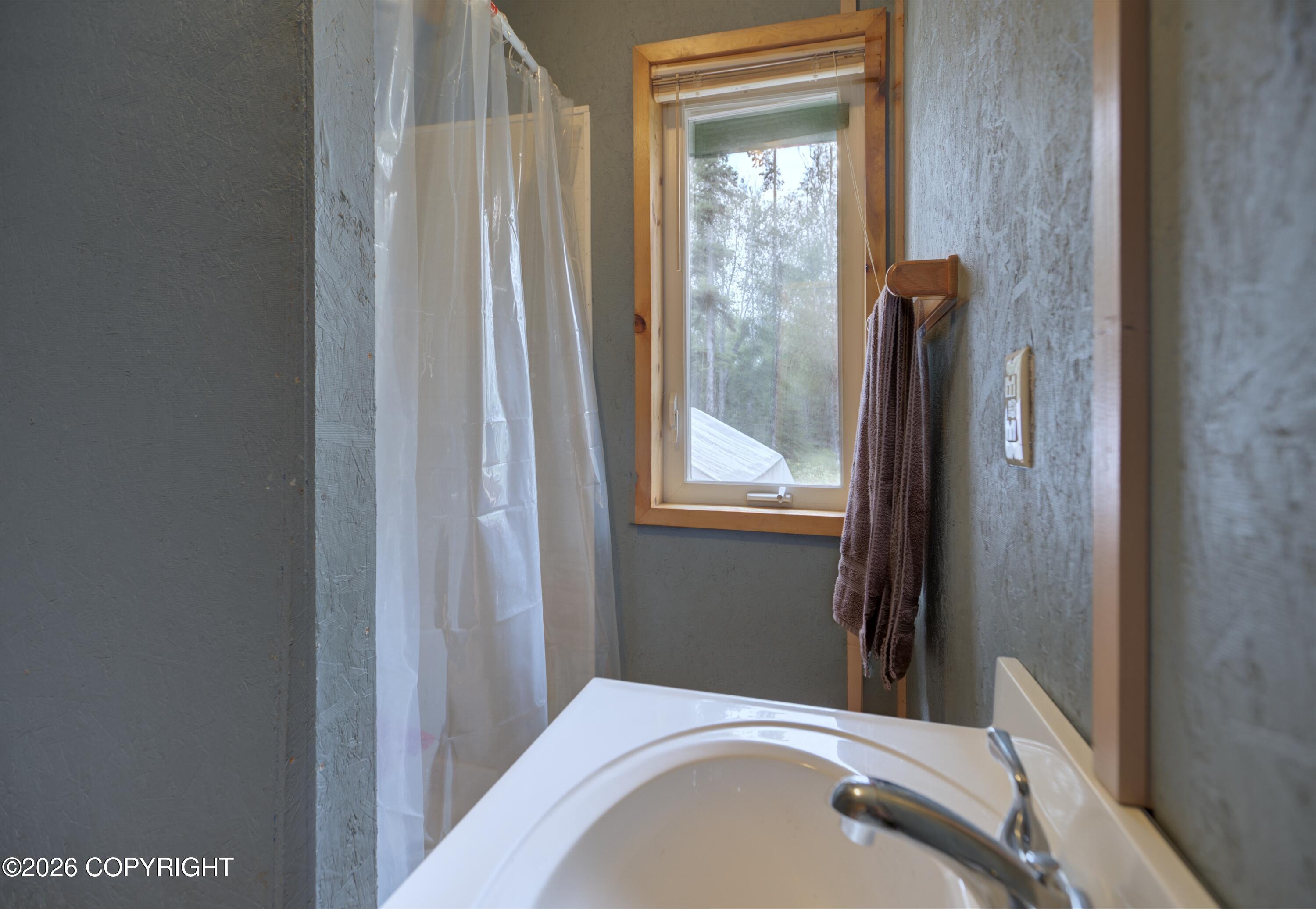 50633 Hong Kong Bend Rem Nw Property Photo 12
