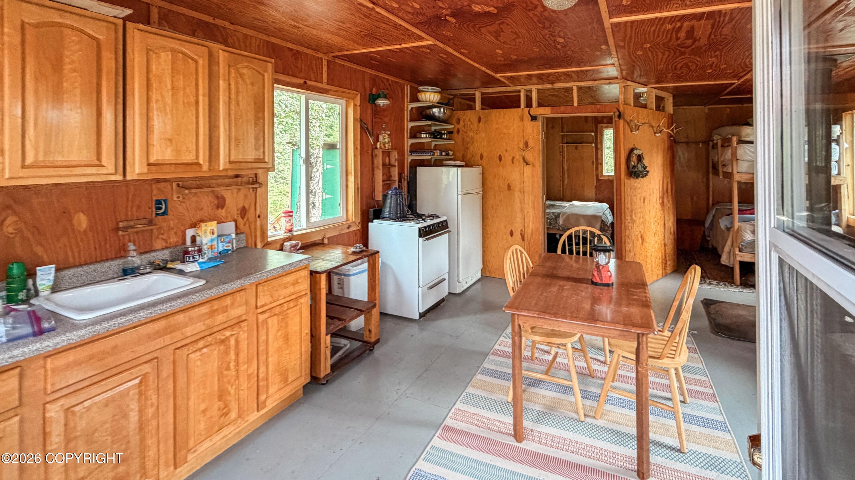 50633 Hong Kong Bend Rem Nw Property Photo 24