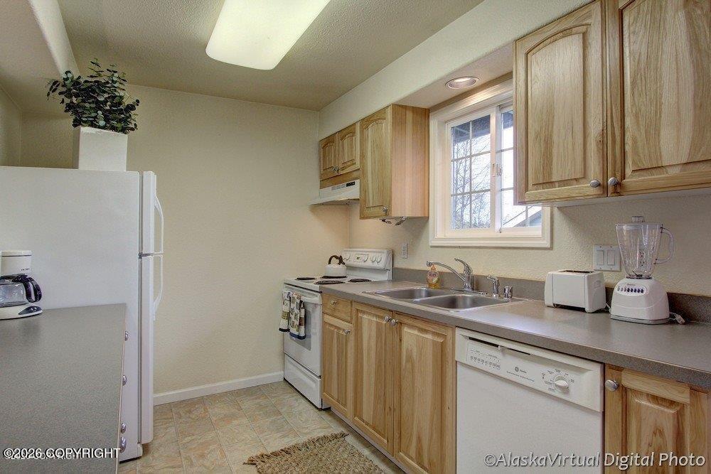513 E 24th Avenue #1 Property Photo 8