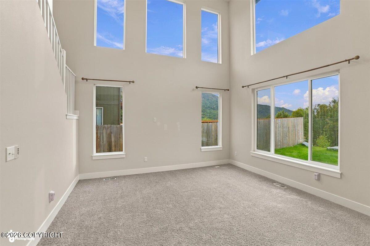 9390 Grey Owl Way Property Photo 5