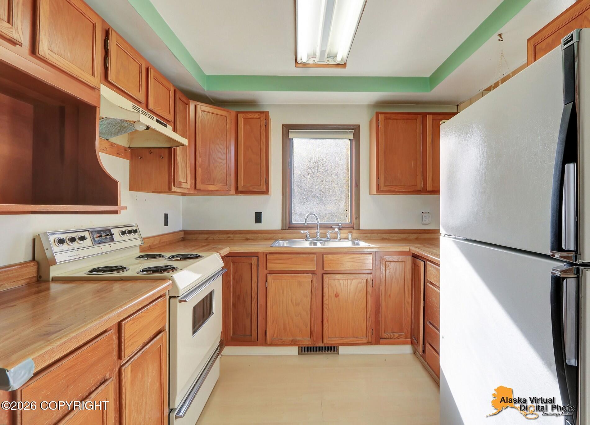 20419 E Reich Court Property Photo 8