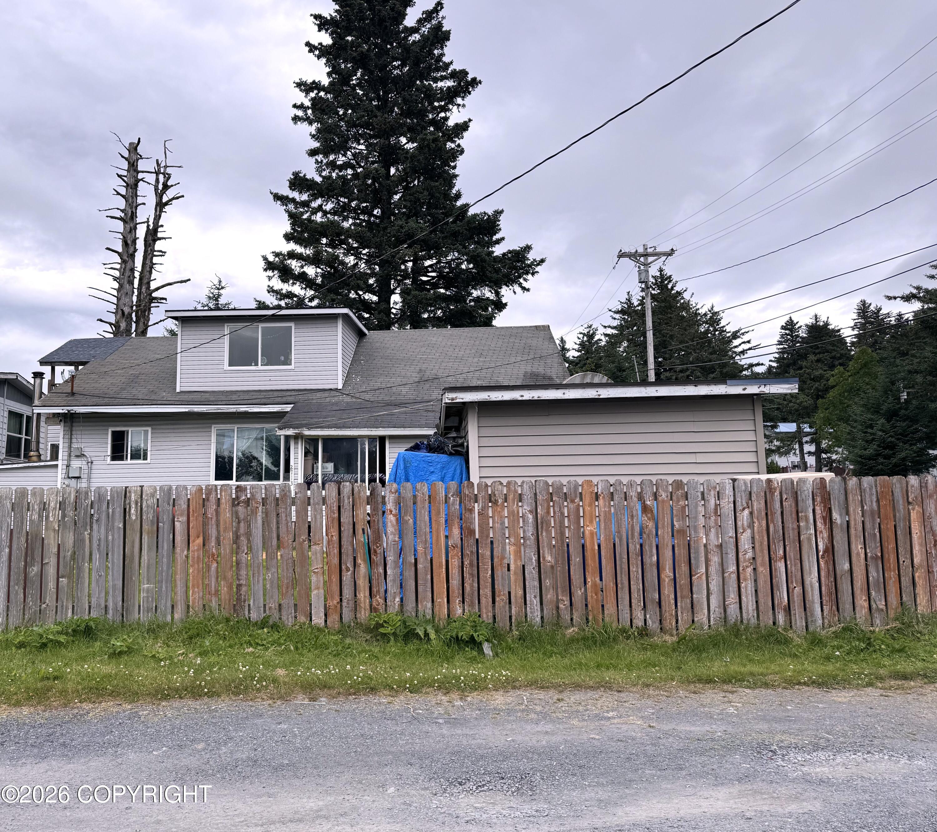 746 Jacksons Lane Property Photo 3