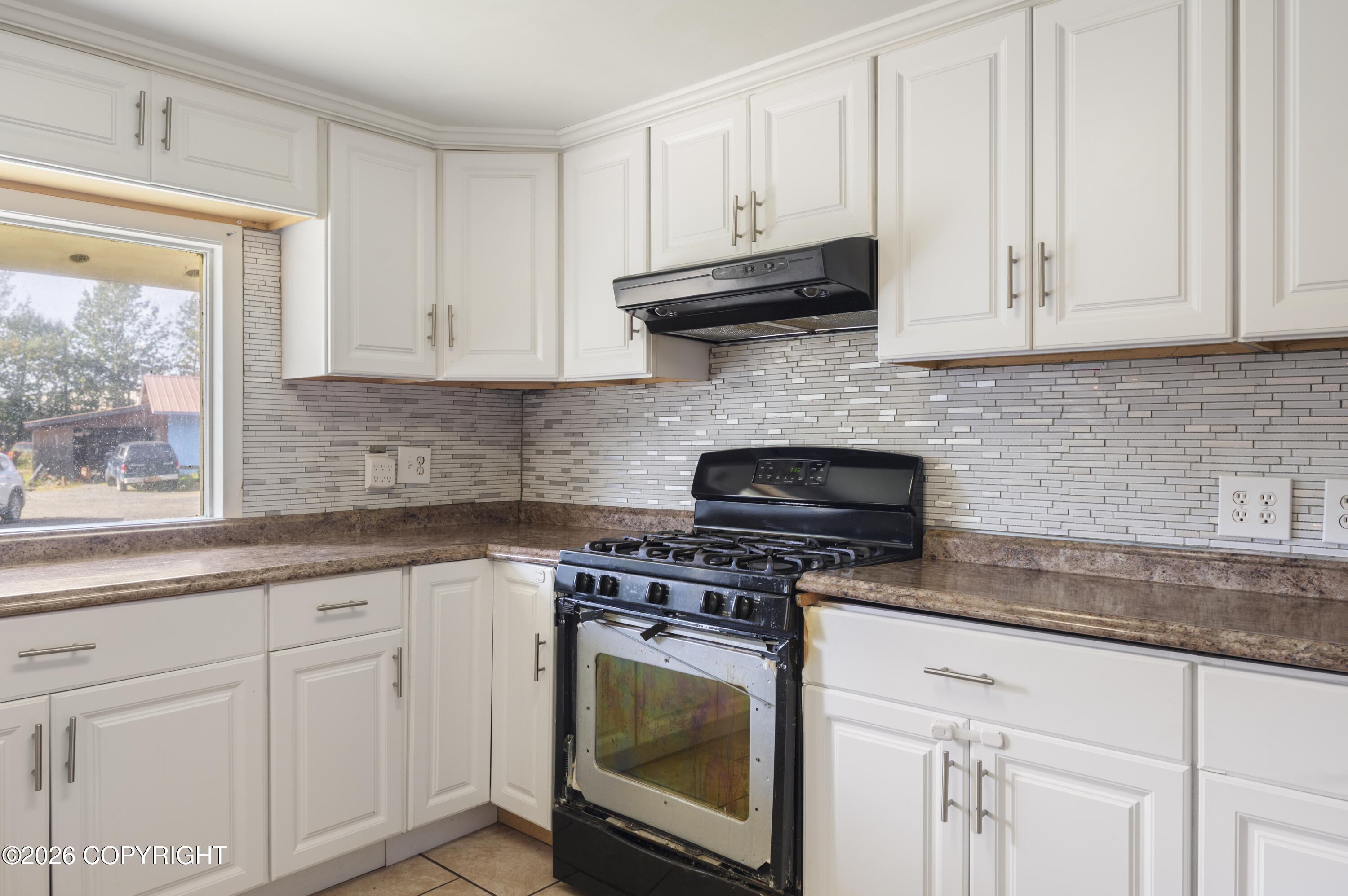 34045 North Fork Road Property Photo 6