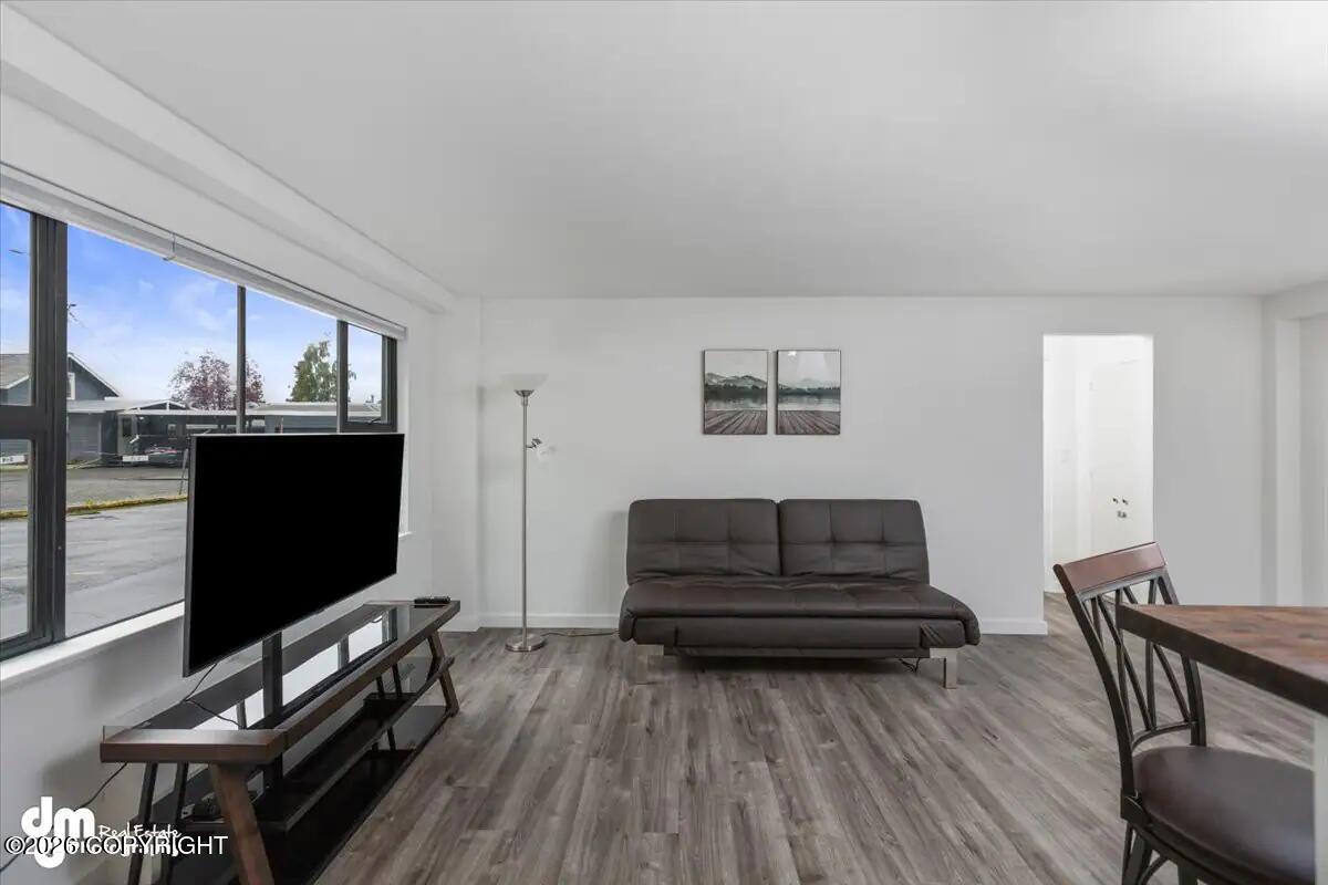 525 W 3rd Avenue #3 Property Photo 9