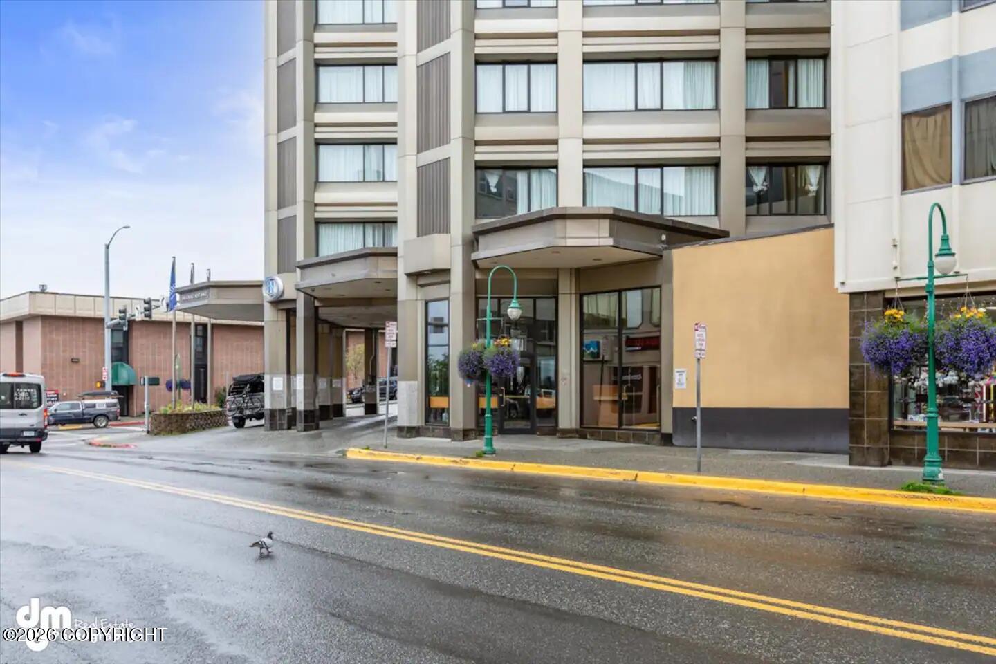 525 W 3rd Avenue #3 Property Photo 15