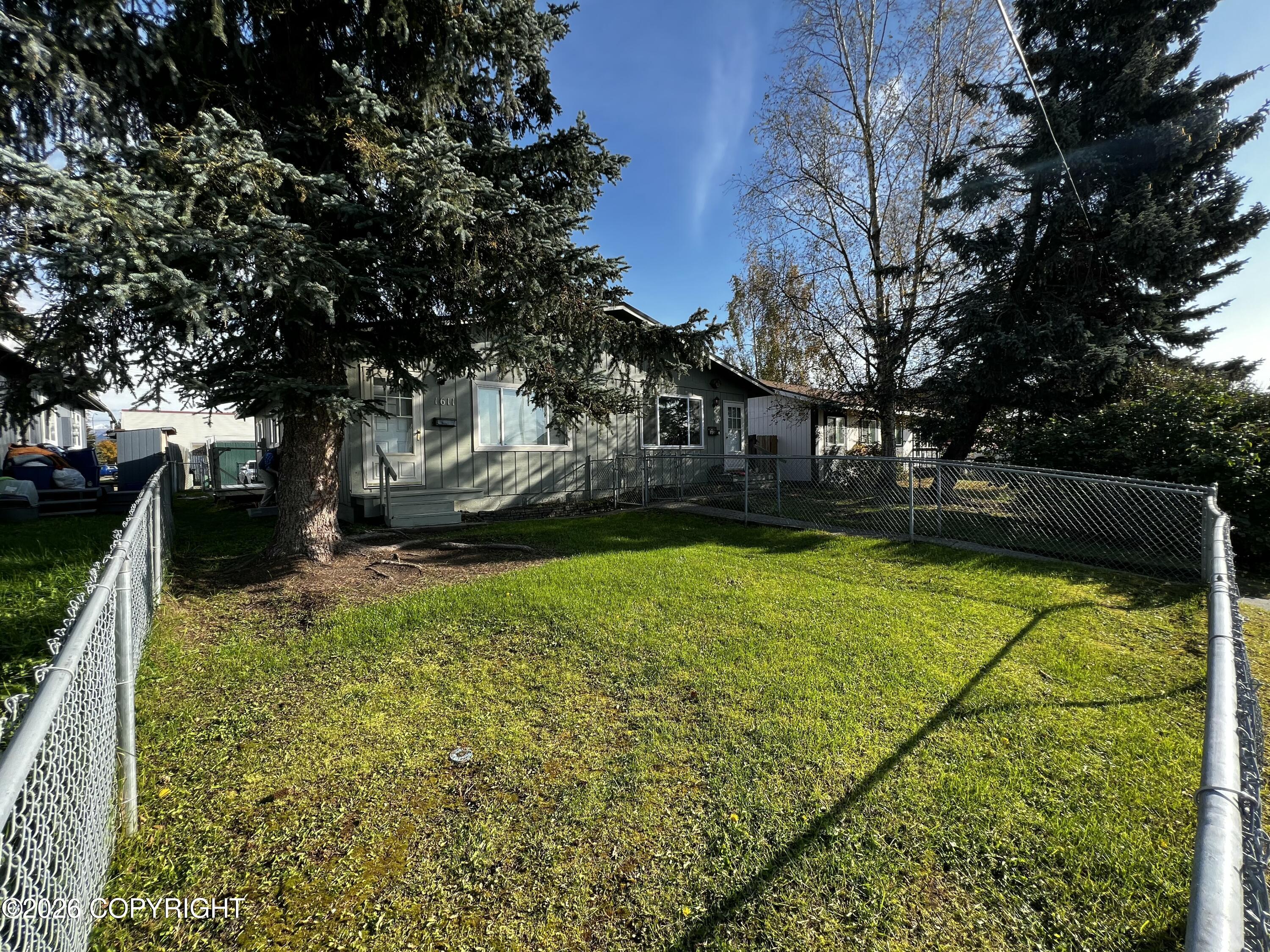 1611 Norene Street Property Photo 4
