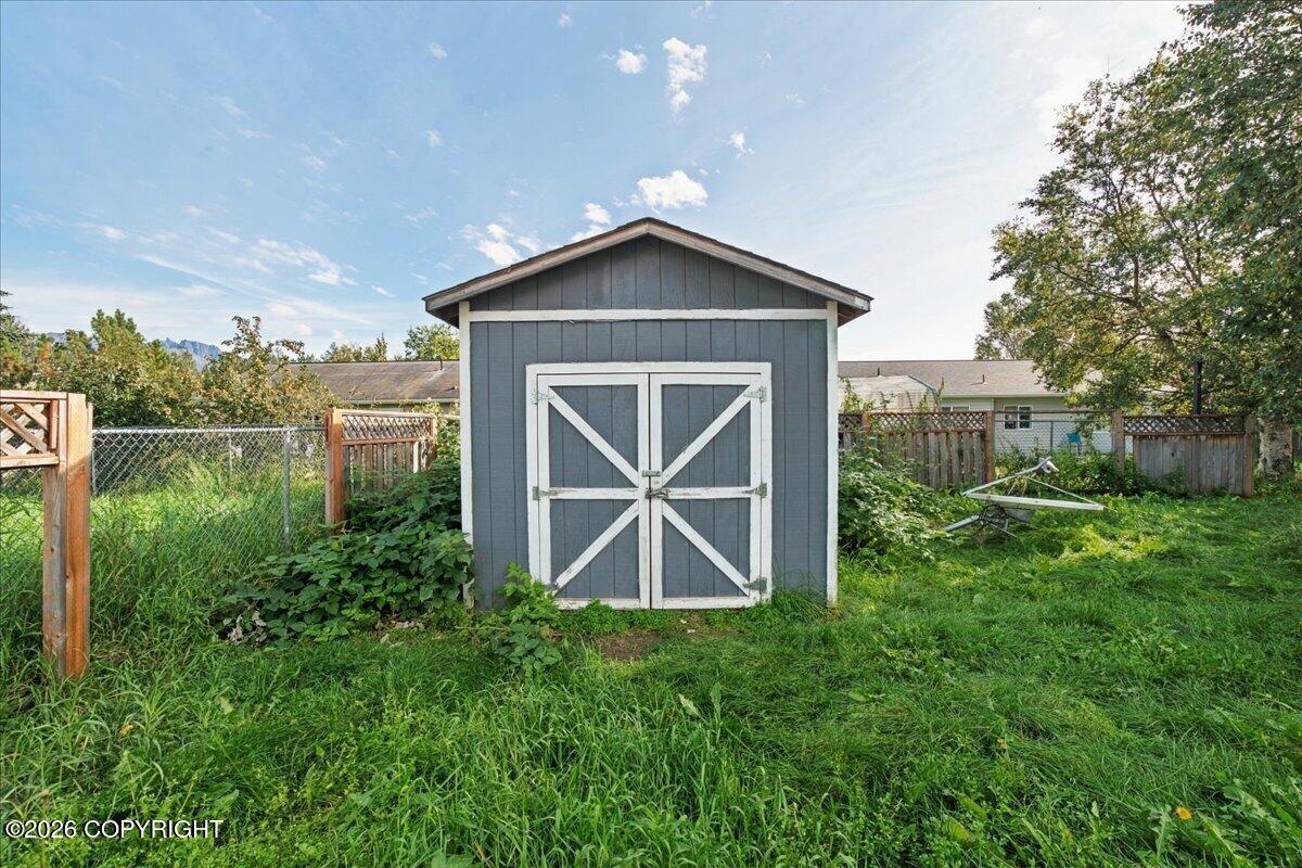 540 W Montana Drive Property Photo 24