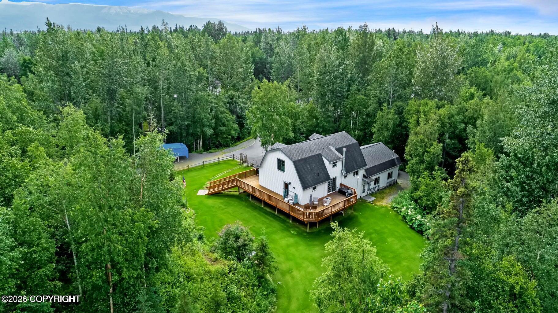 900 N Win Circle Property Photo 1