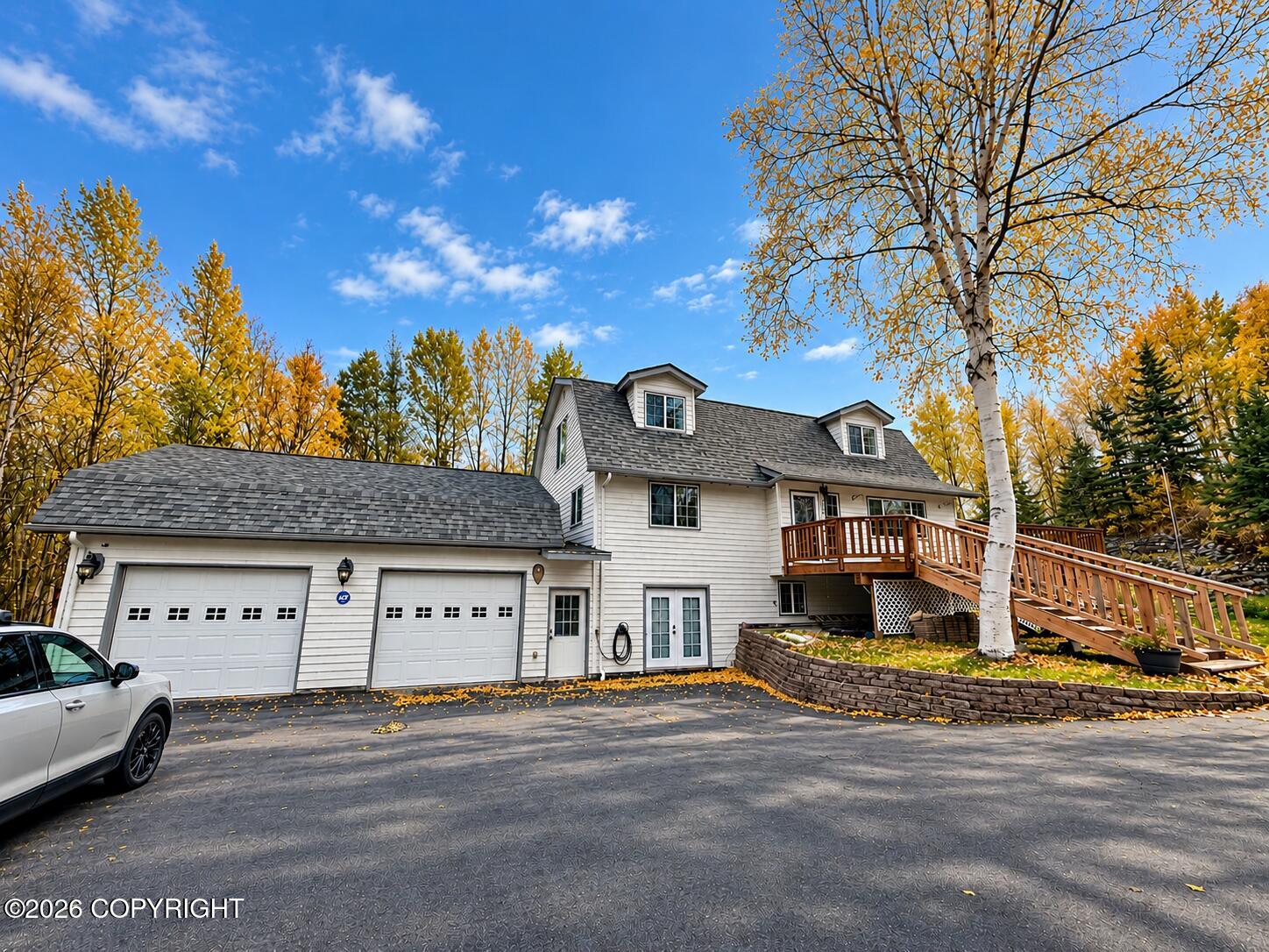 900 N Win Circle Property Photo 1