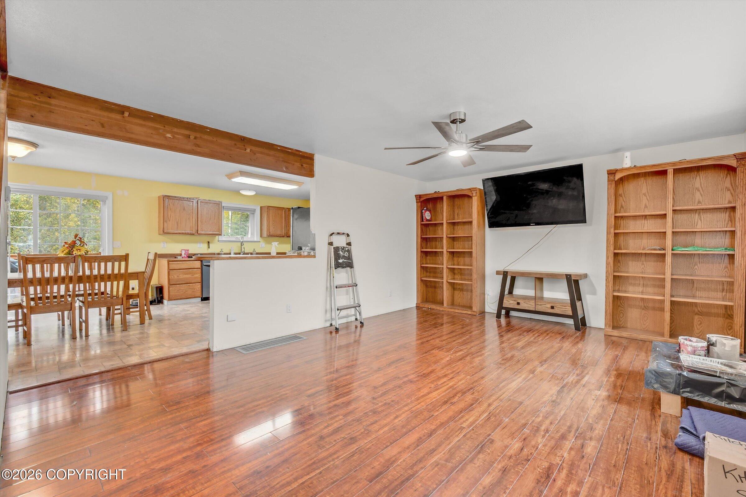 900 N Win Circle Property Photo 7