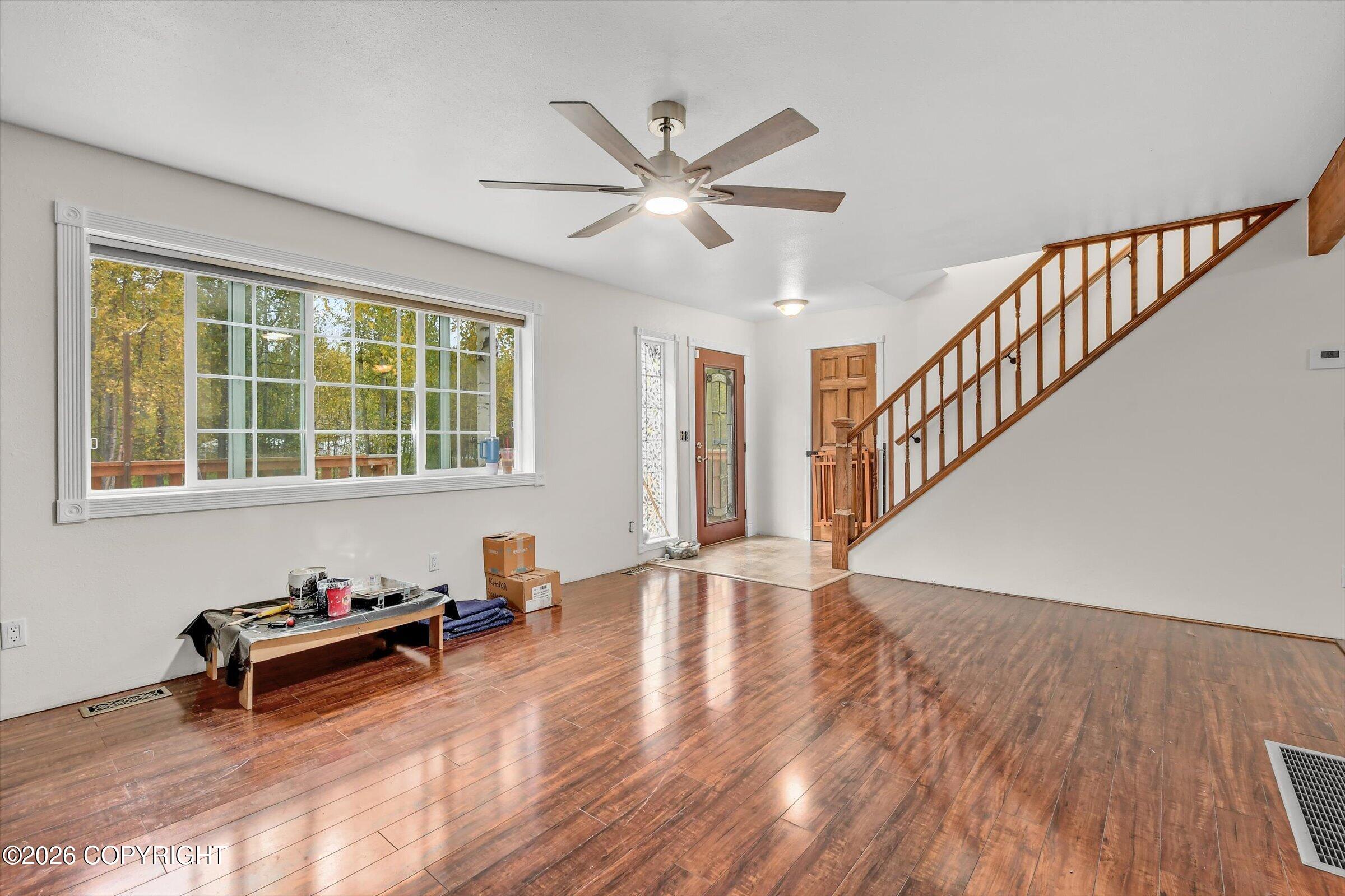 900 N Win Circle Property Photo 8