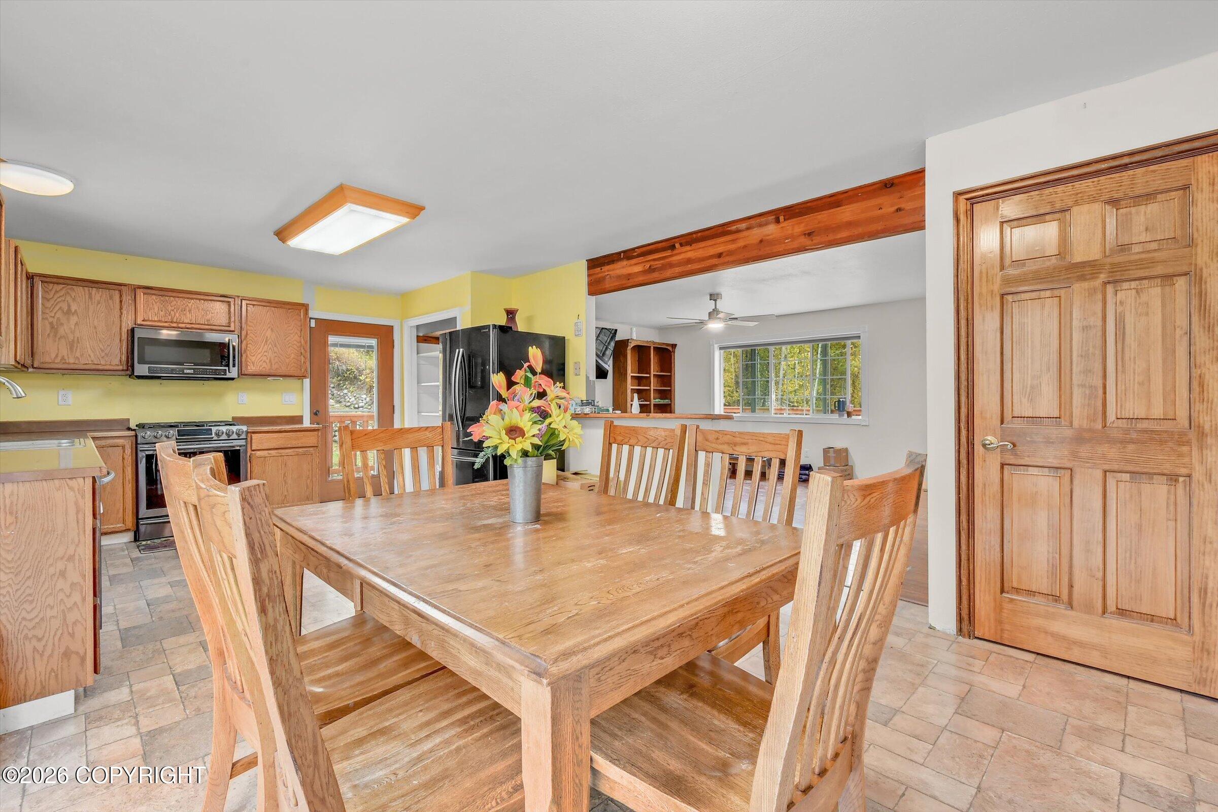 900 N Win Circle Property Photo 10