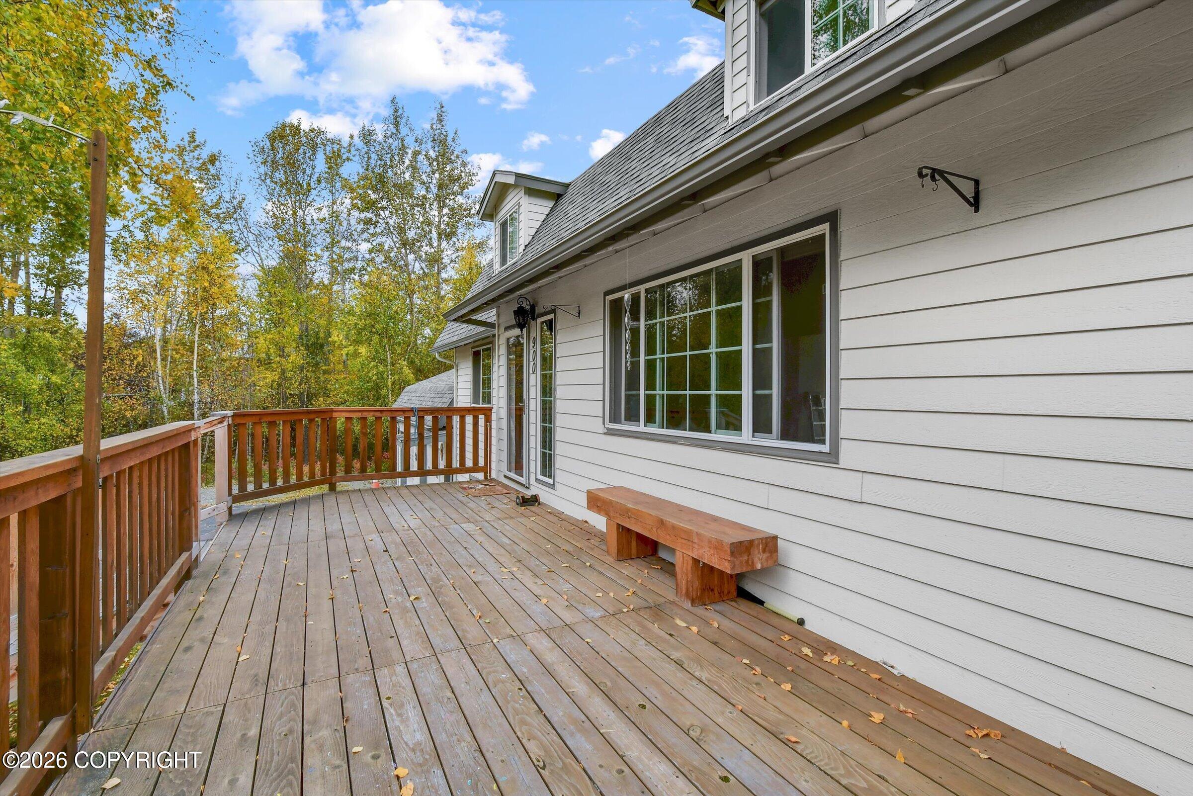 900 N Win Circle Property Photo 14