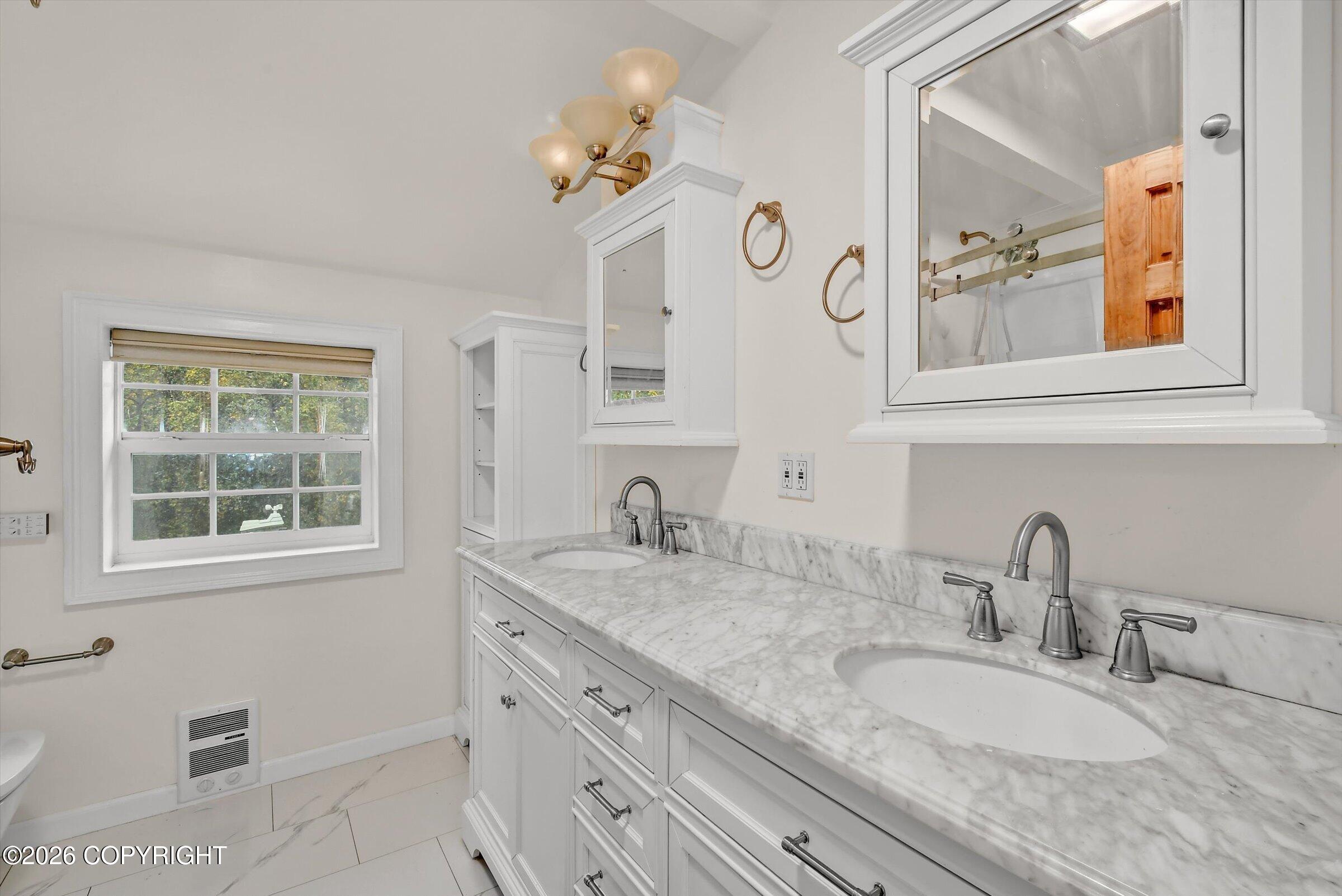 900 N Win Circle Property Photo 19