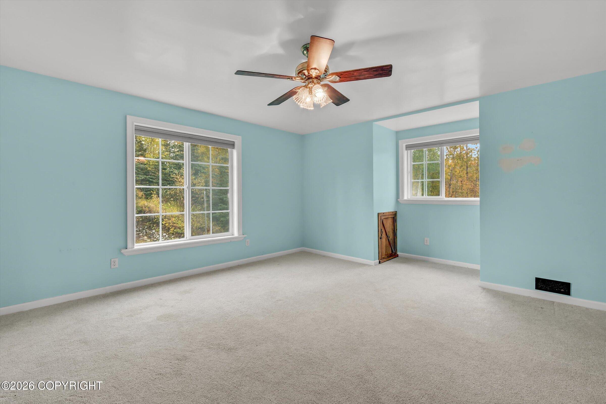 900 N Win Circle Property Photo 31