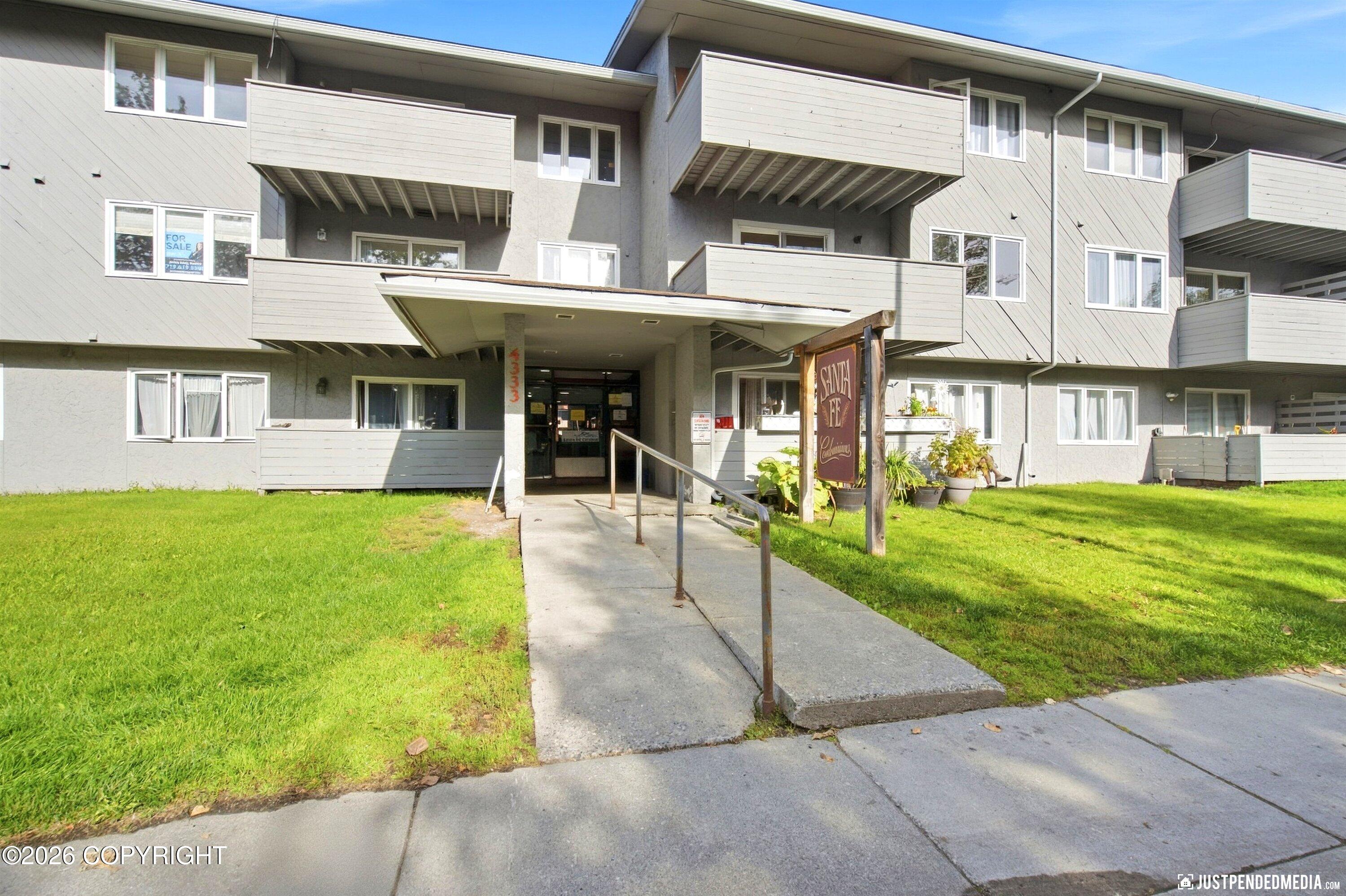 4333 San Ernesto Avenue #209 Property Photo 2