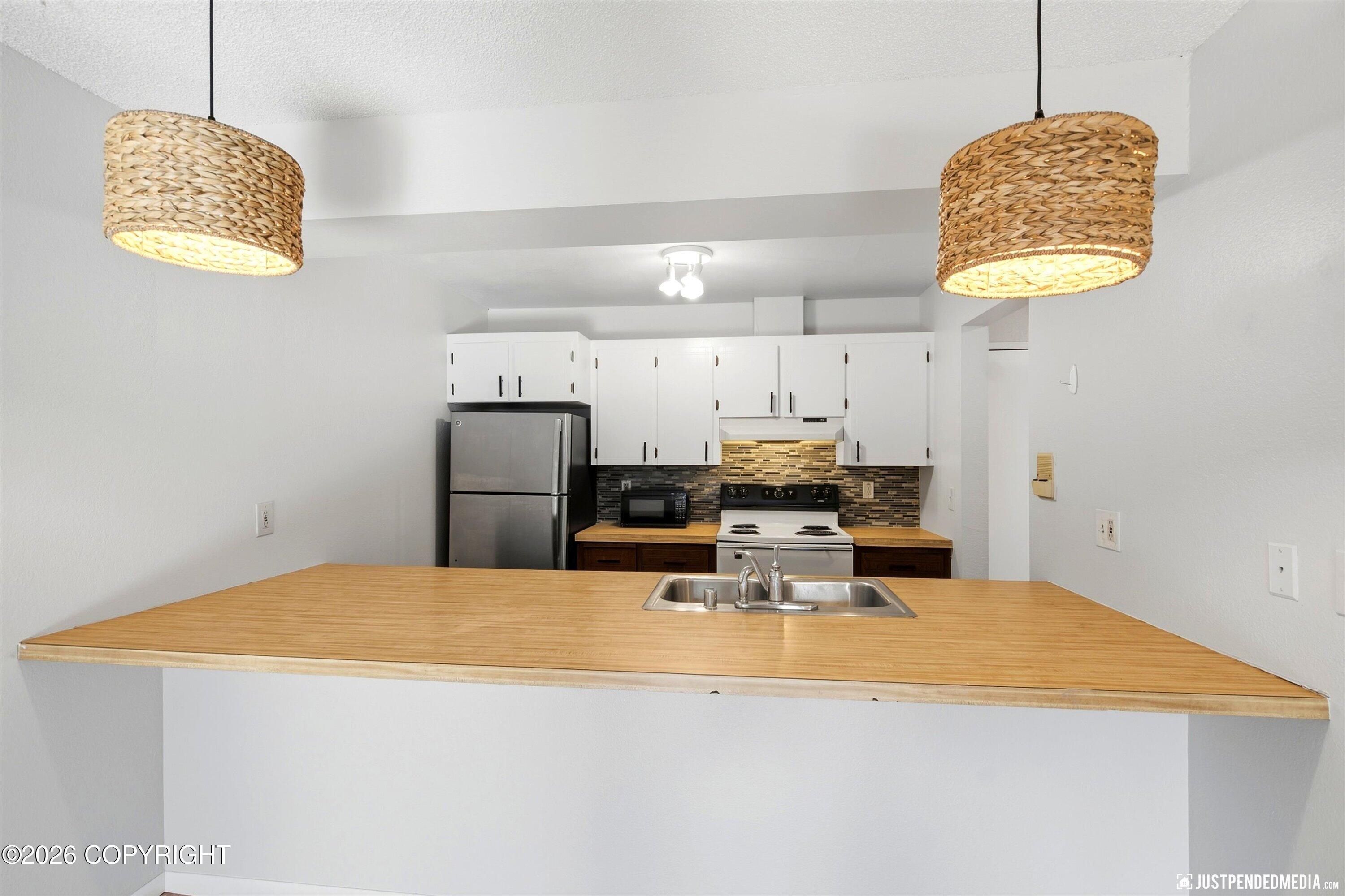 4333 San Ernesto Avenue #209 Property Photo 11