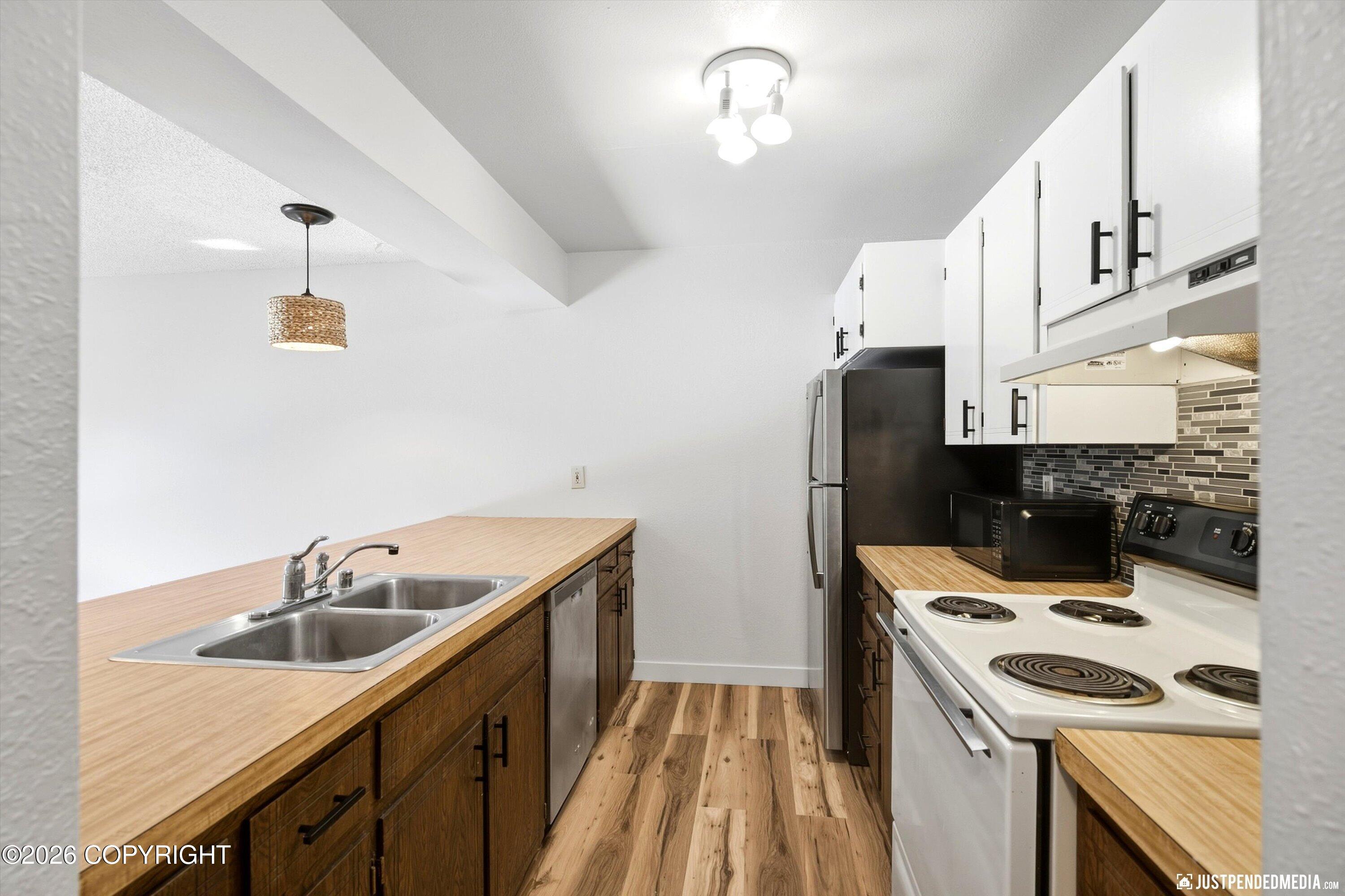 4333 San Ernesto Avenue #209 Property Photo 12