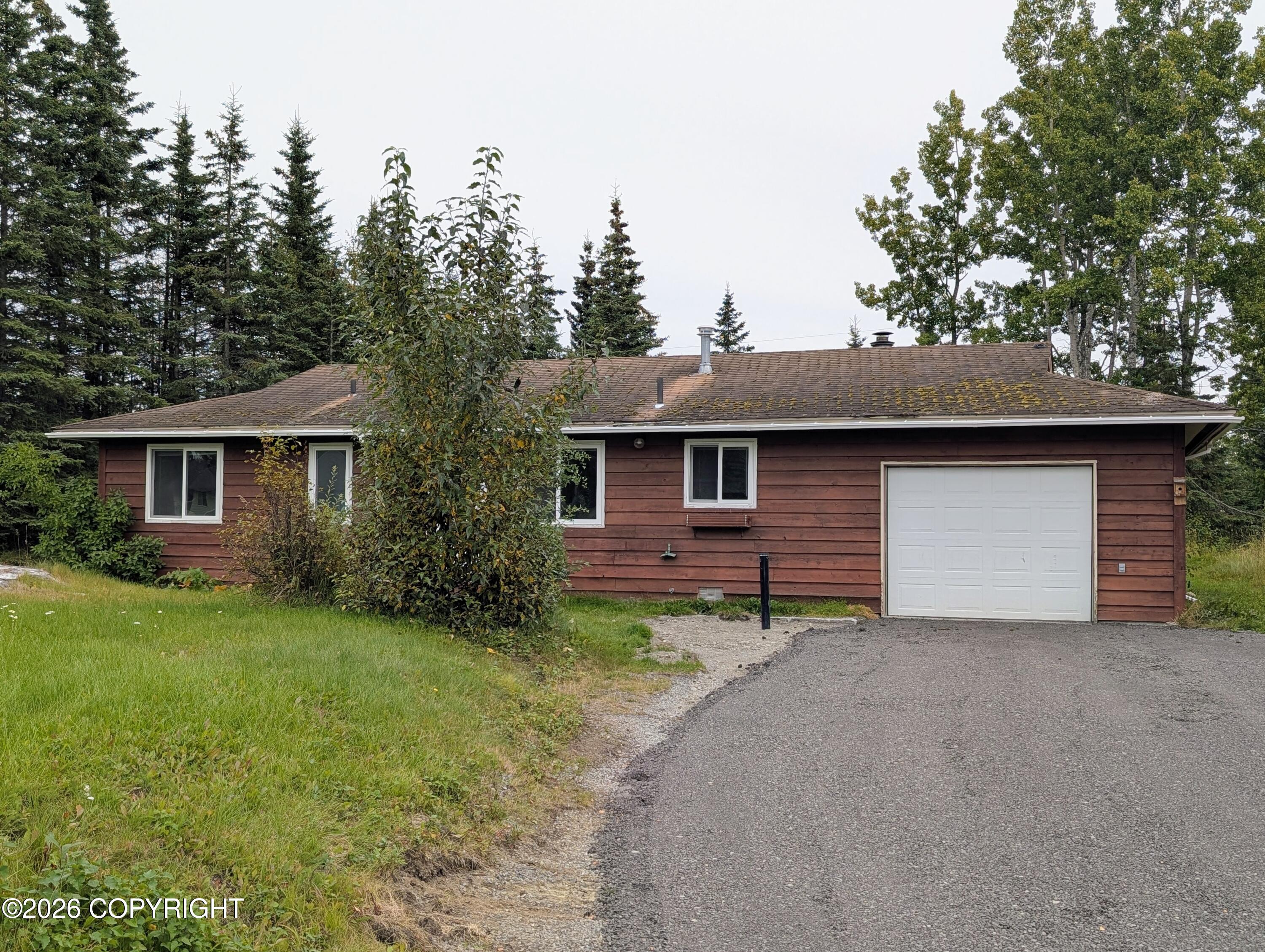 348 N Fireweed Street Property Photo 2