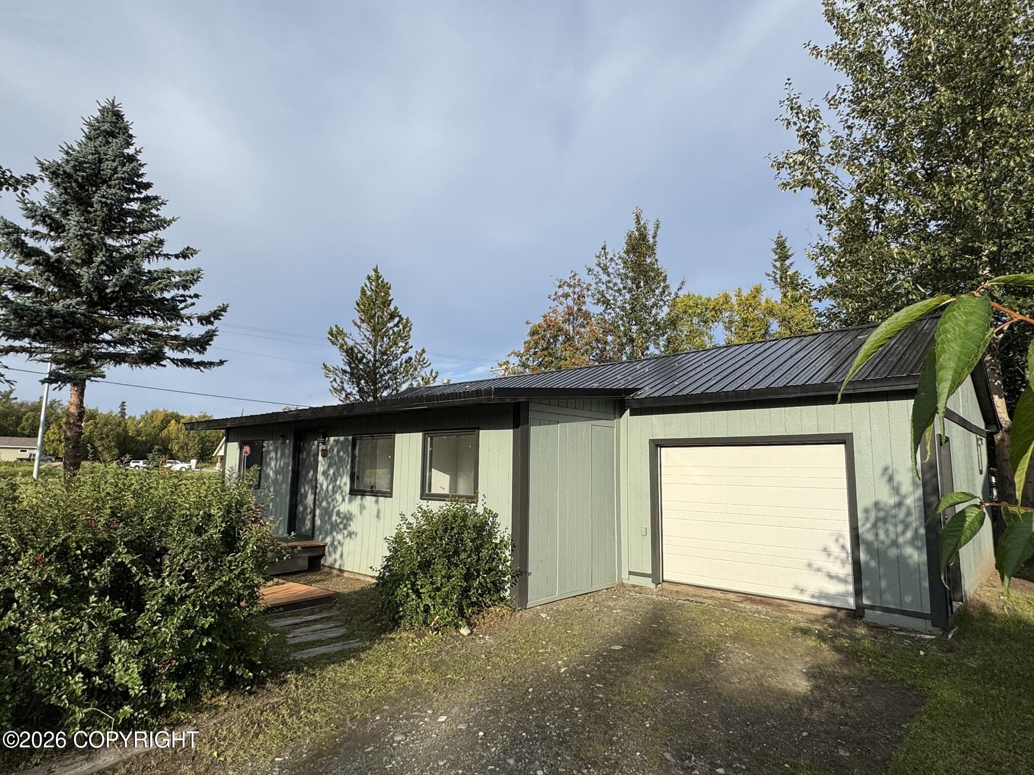 115 S Montgomery Way Property Photo 2