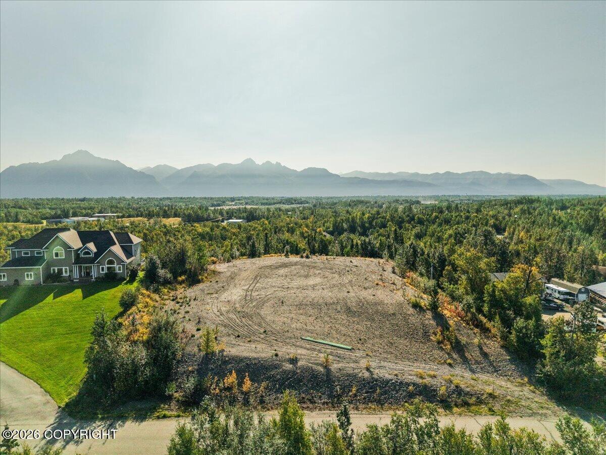2525 N Larkspur Hill Circle Property Photo 1