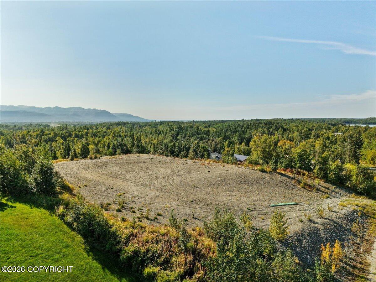2525 N Larkspur Hill Circle Property Photo 3