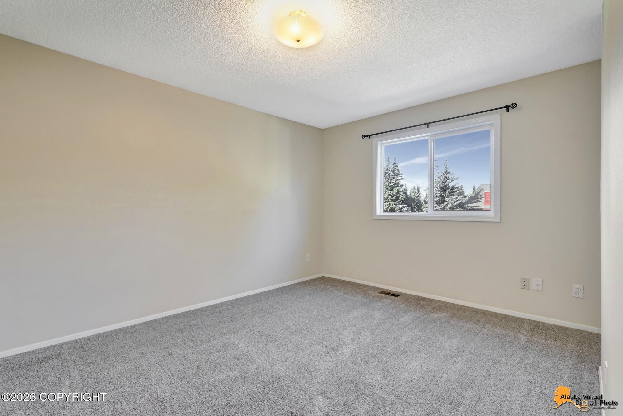 260 Fall Leaf Circle Property Photo 15