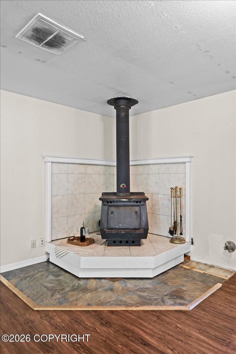 9519 W Hollywood Road Property Photo 8
